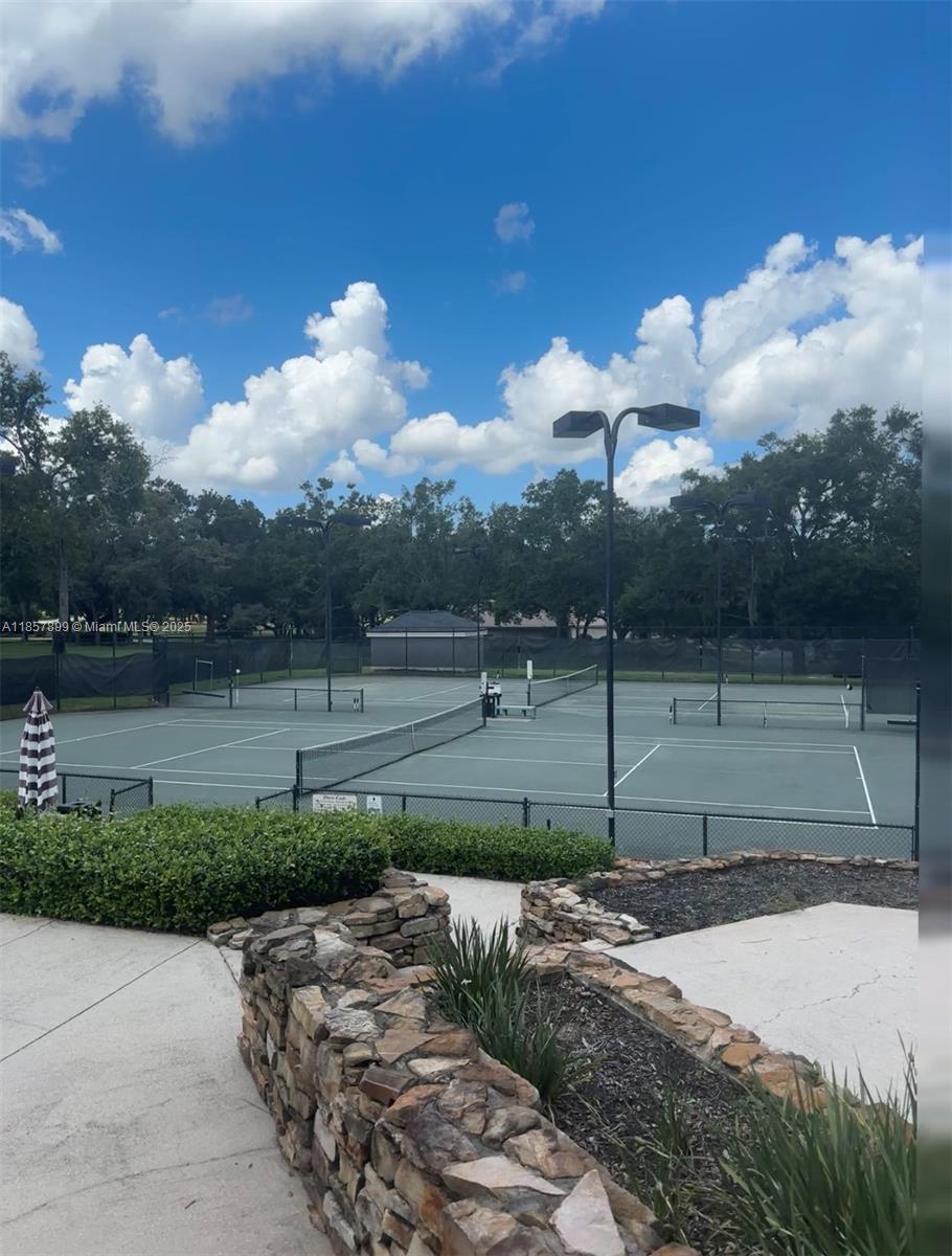001474 - PLANTATION PINES - Residential