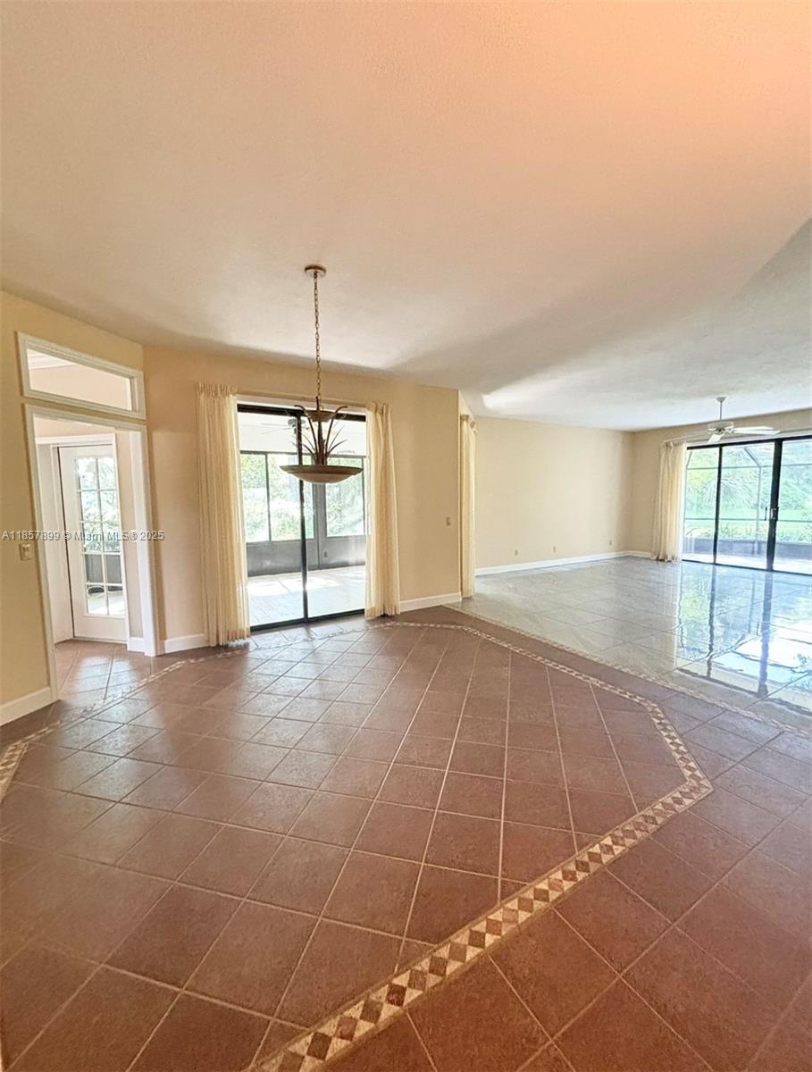 001474 - PLANTATION PINES - Residential