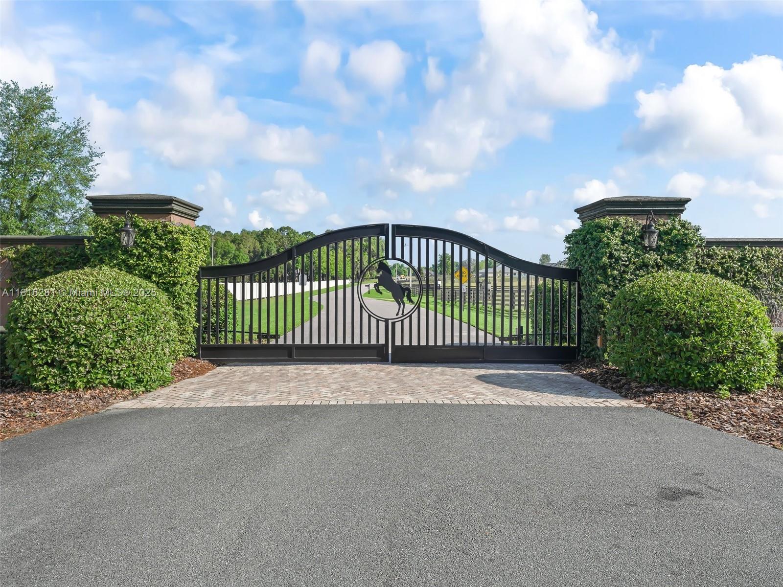 SUMMERHILL - Residential
