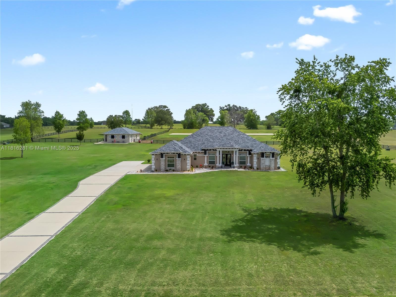 SUMMERHILL - Residential