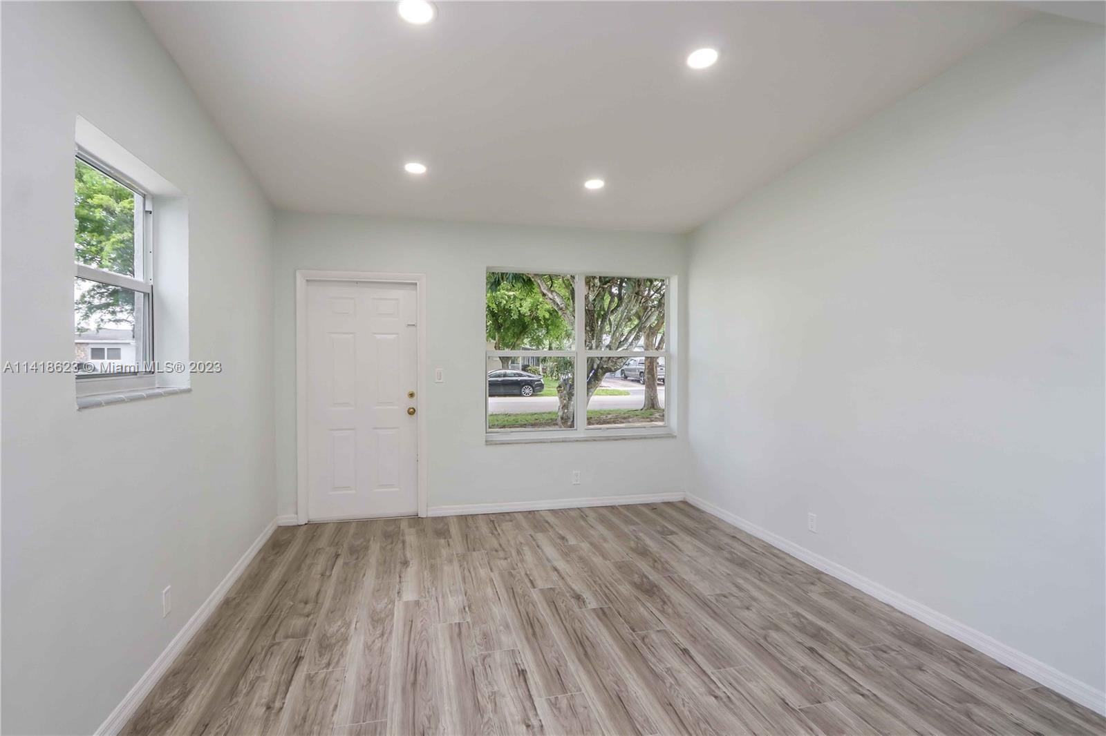 BOULEVARD ESTATES - Residential