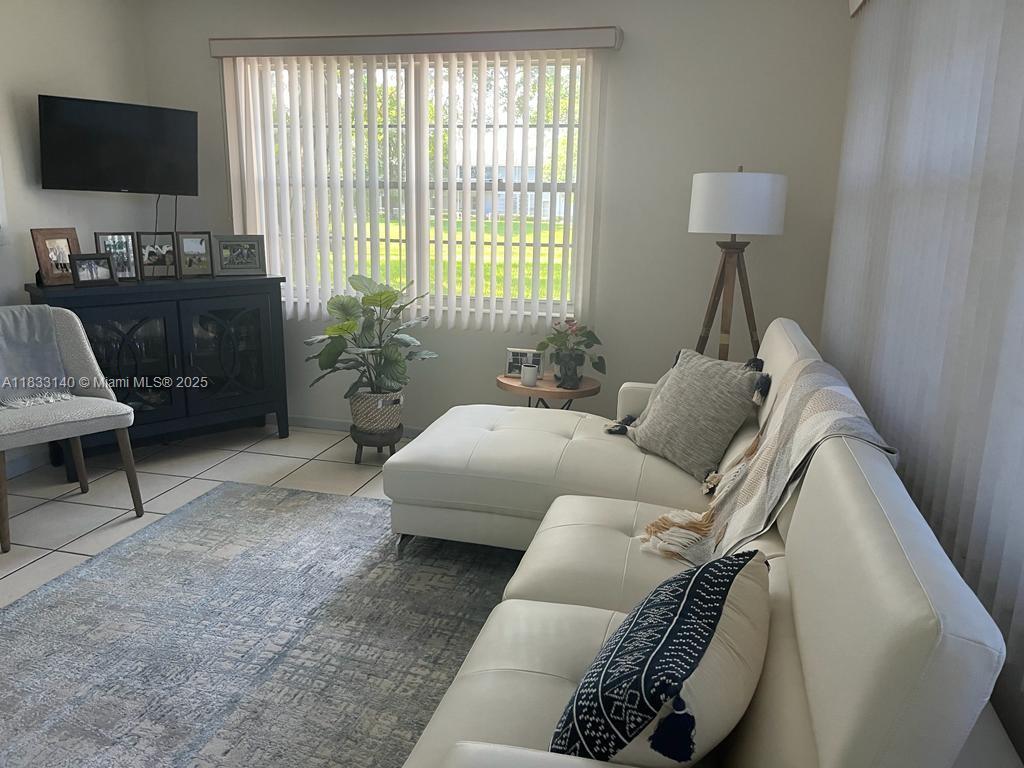 TILFORD N CONDO - Residential