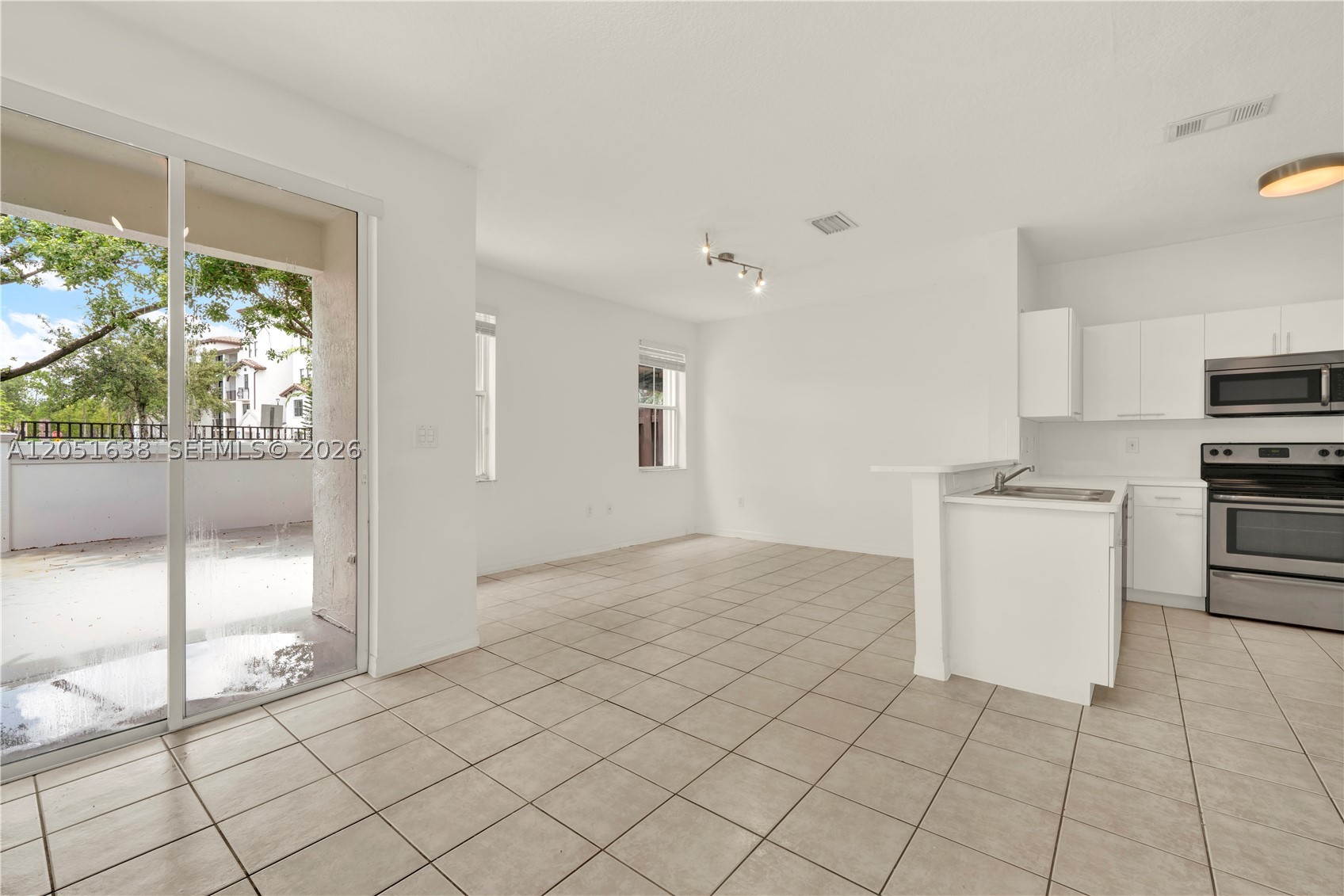 SANDCASTLES AT DORAL - Residential