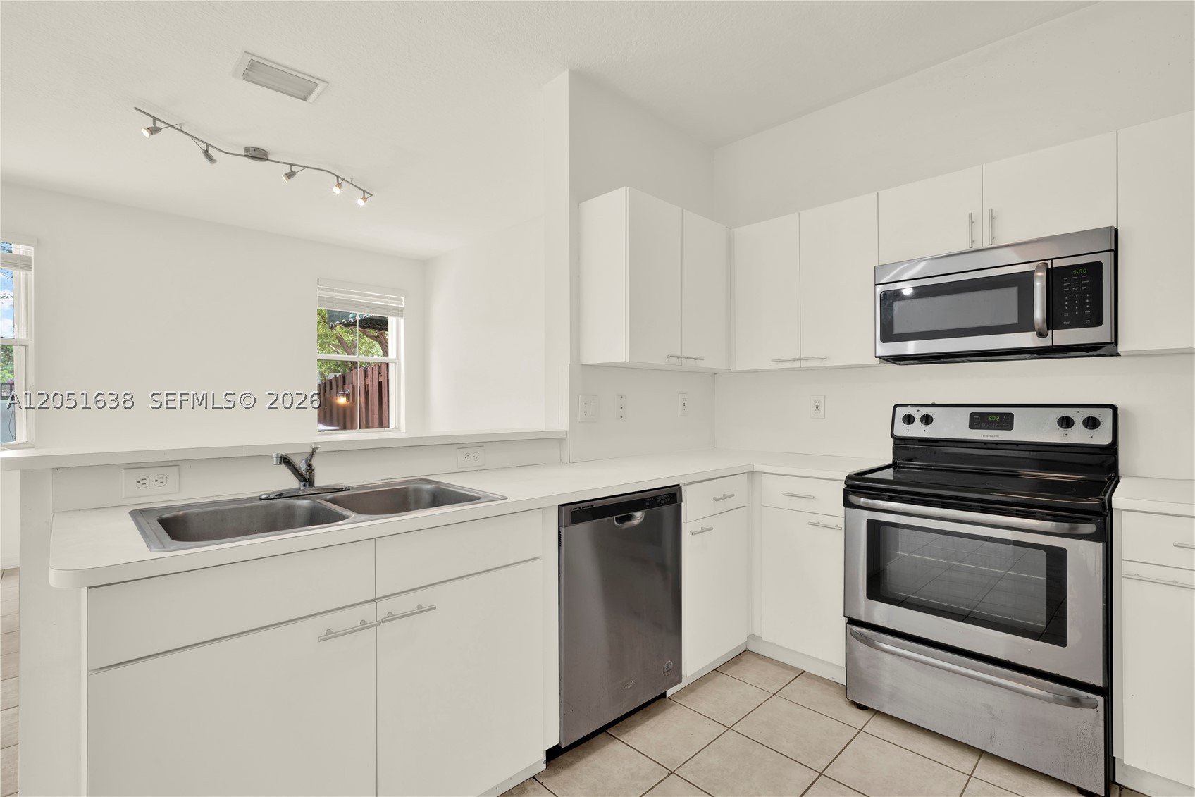 SANDCASTLES AT DORAL - Residential