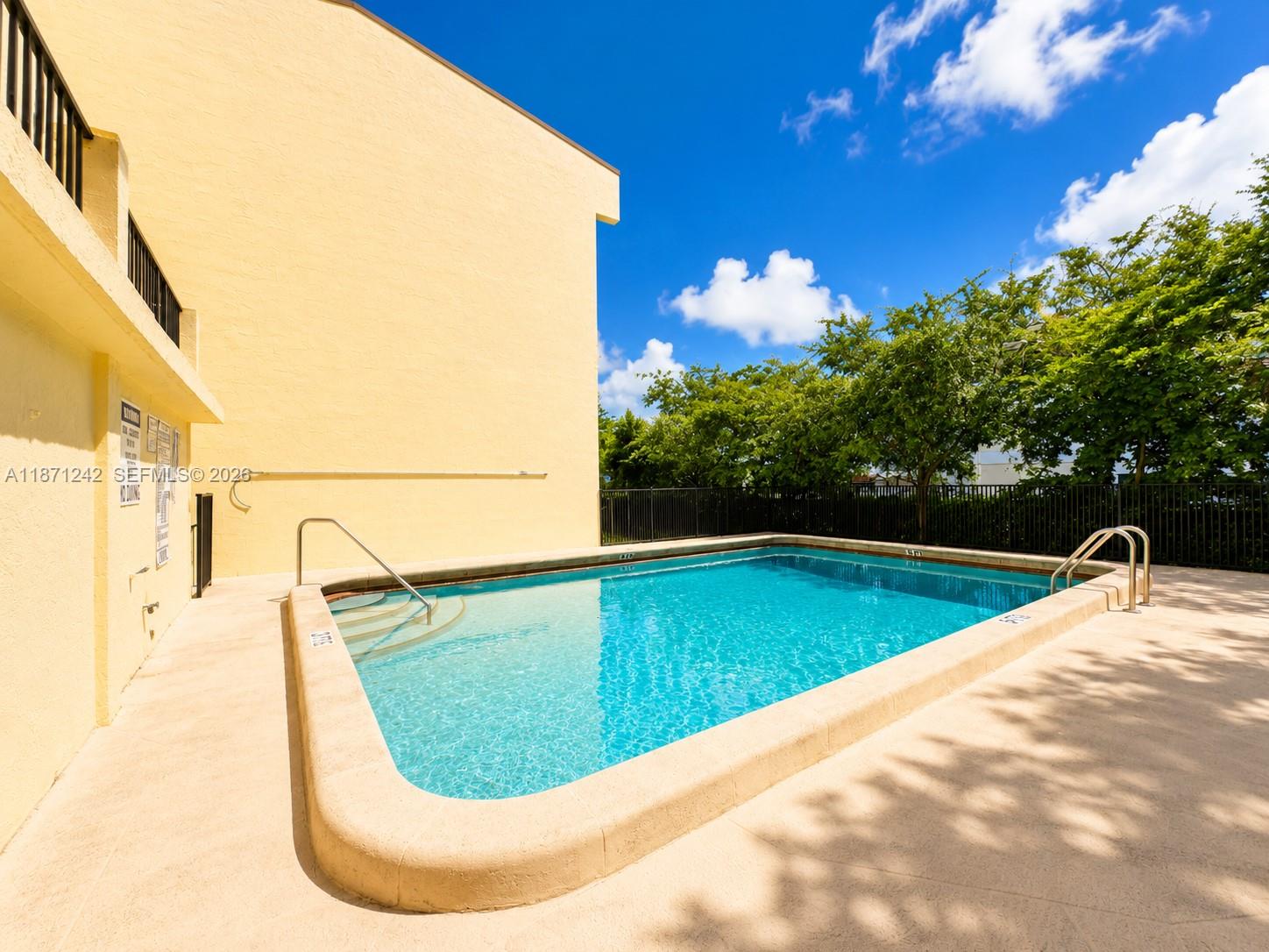 FAIRWAYS OF CORAL SPRINGS - Residential