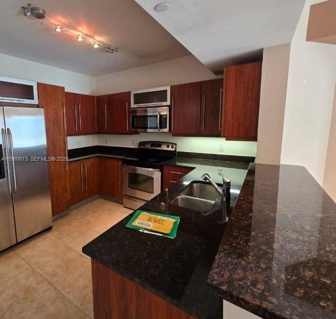 TOSCANO CONDO - Residential