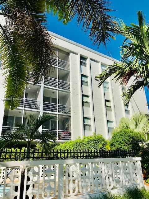 FOSTER & SANCHEZ TR REMAIN - Residential Lease