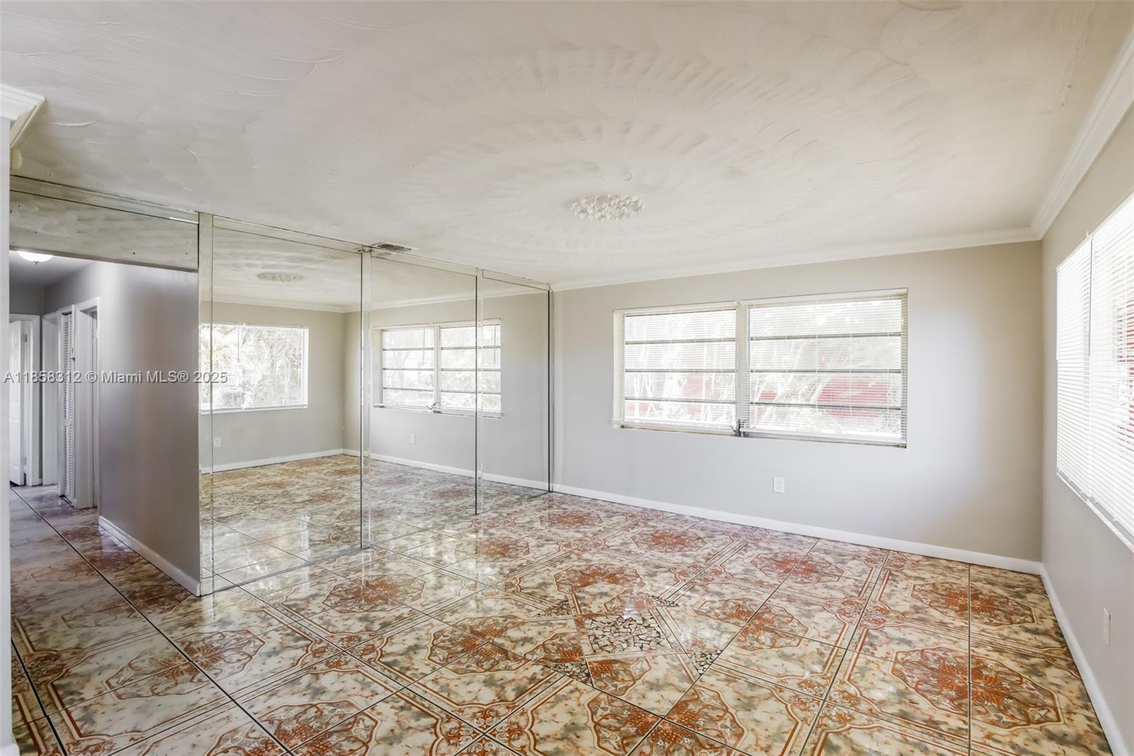 T L JOHNSON SUB IN SW1/4 - Residential Lease