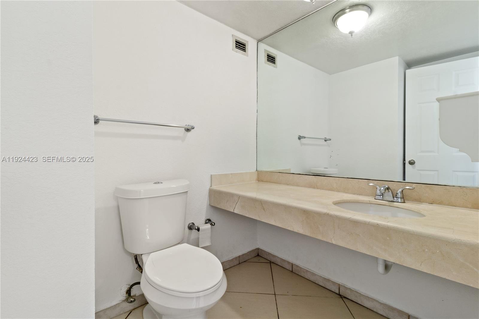 AQUASOL CONDO - Residential