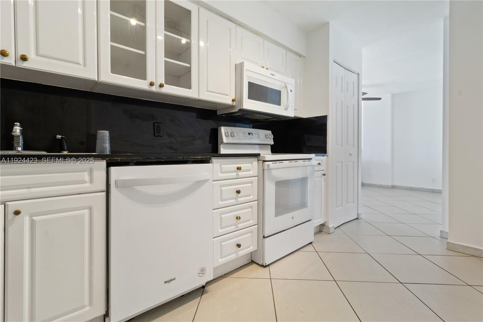 AQUASOL CONDO - Residential