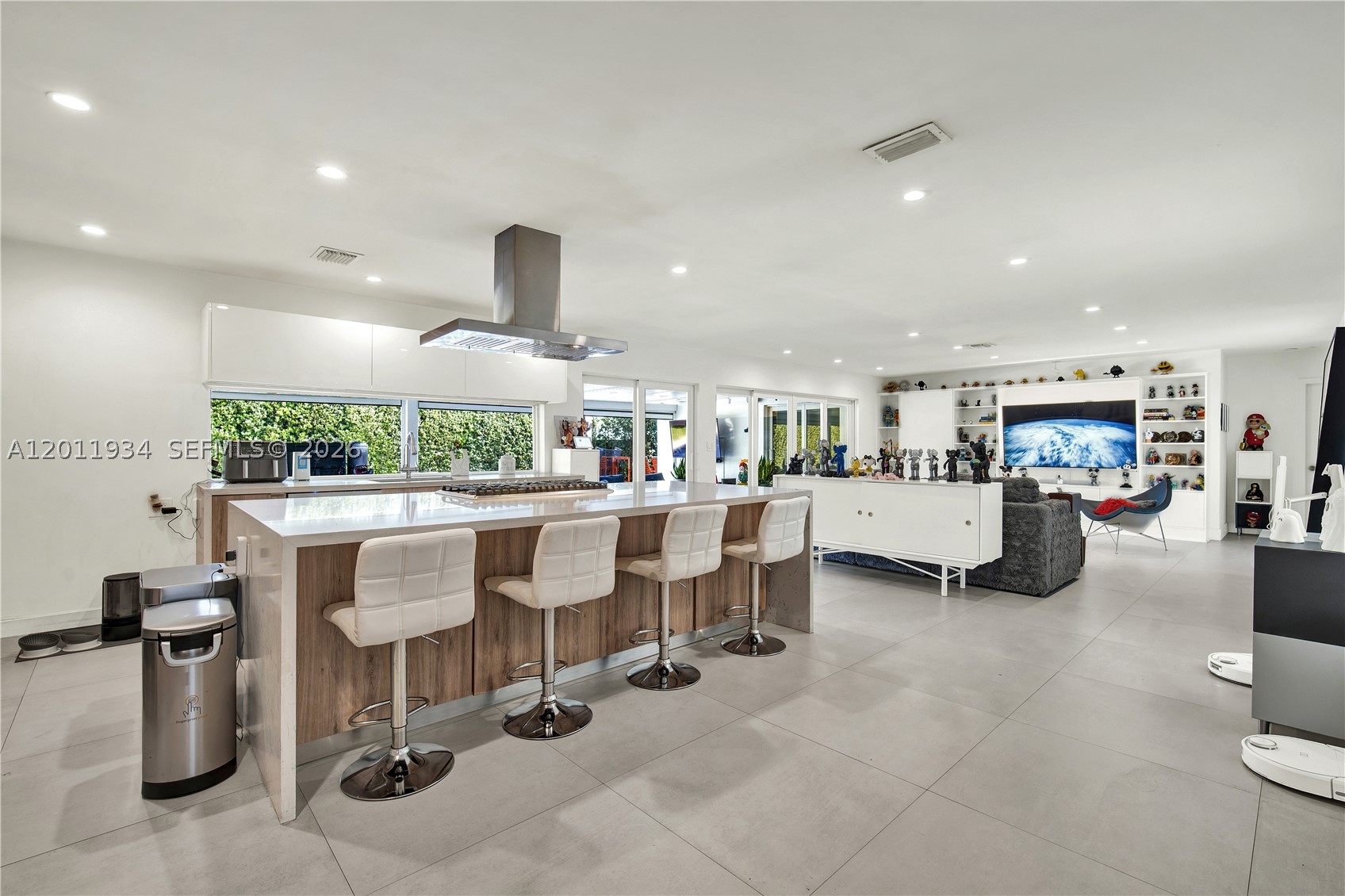 HIGHLAND GARDENS - Residential