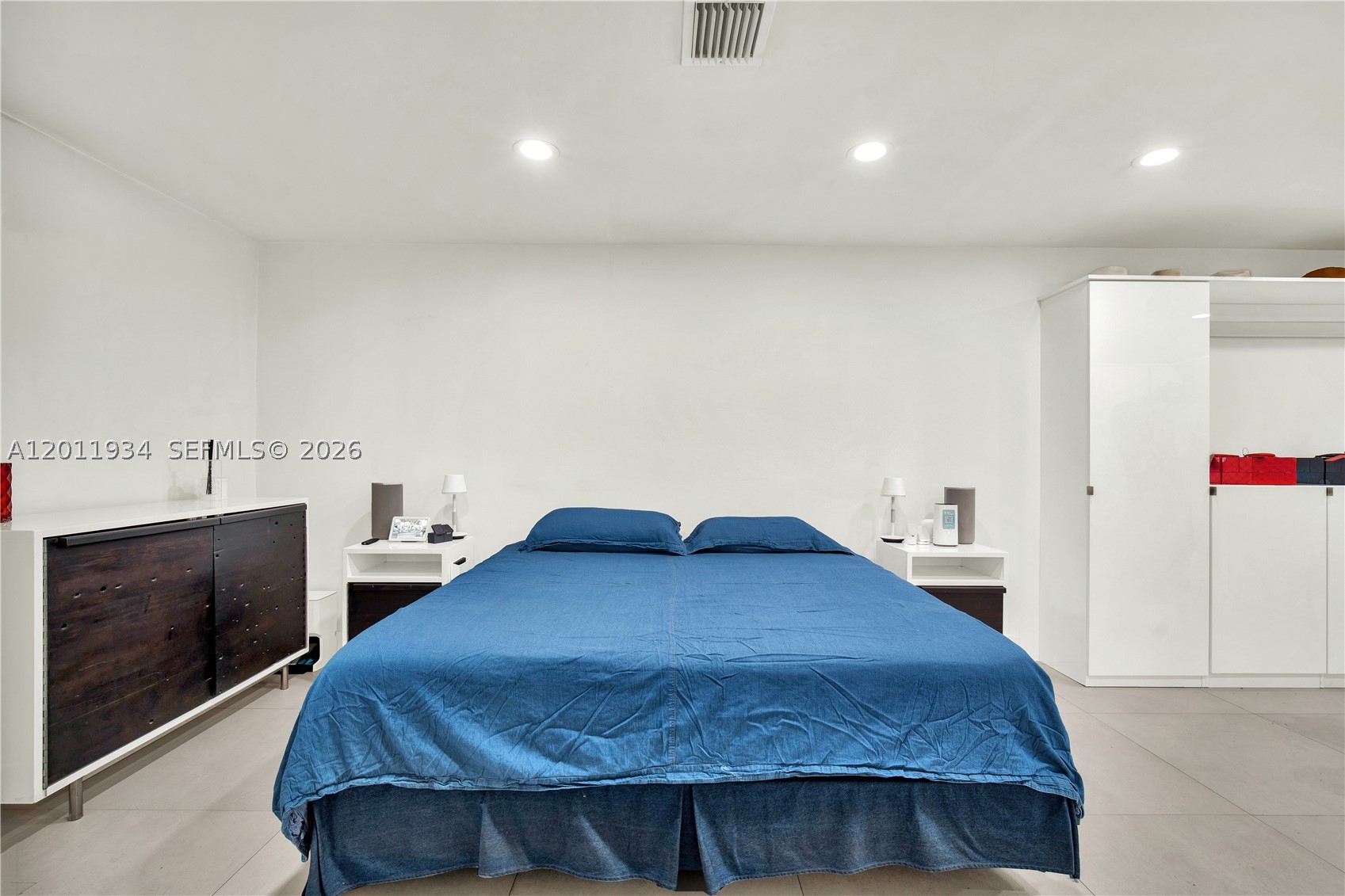 HIGHLAND GARDENS - Residential