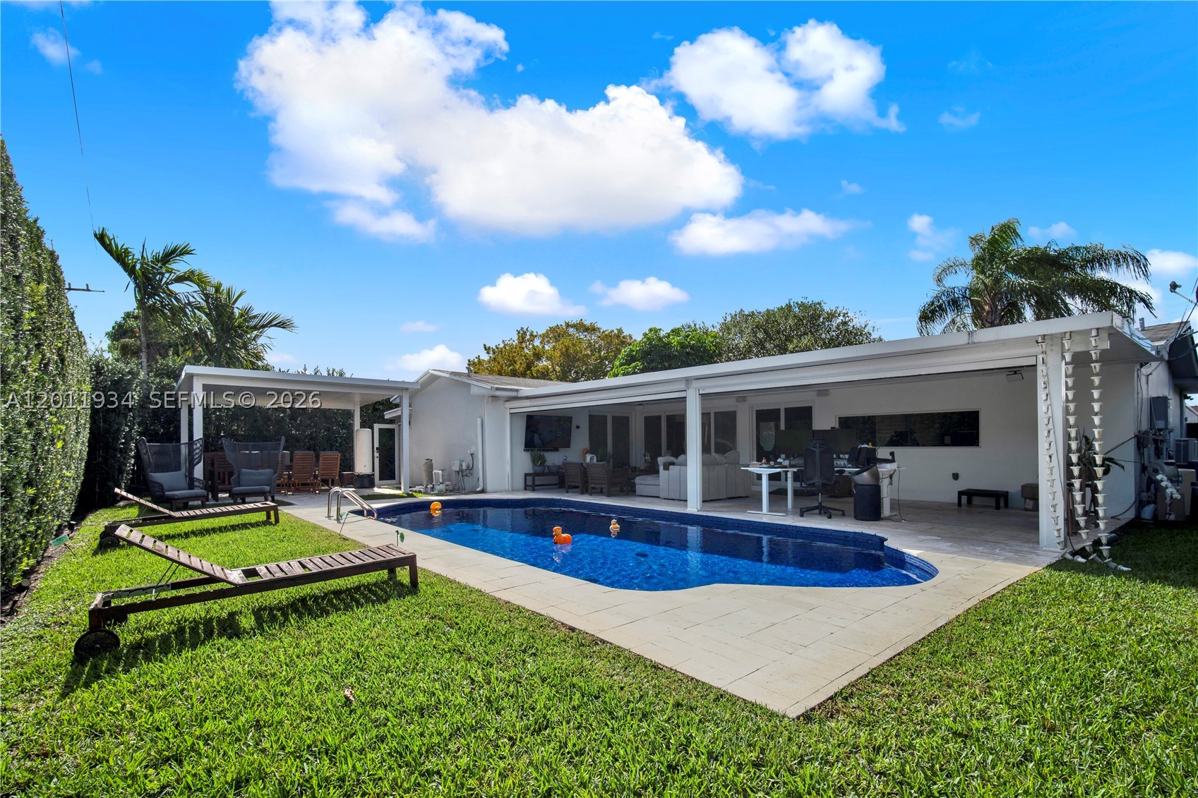 HIGHLAND GARDENS - Residential