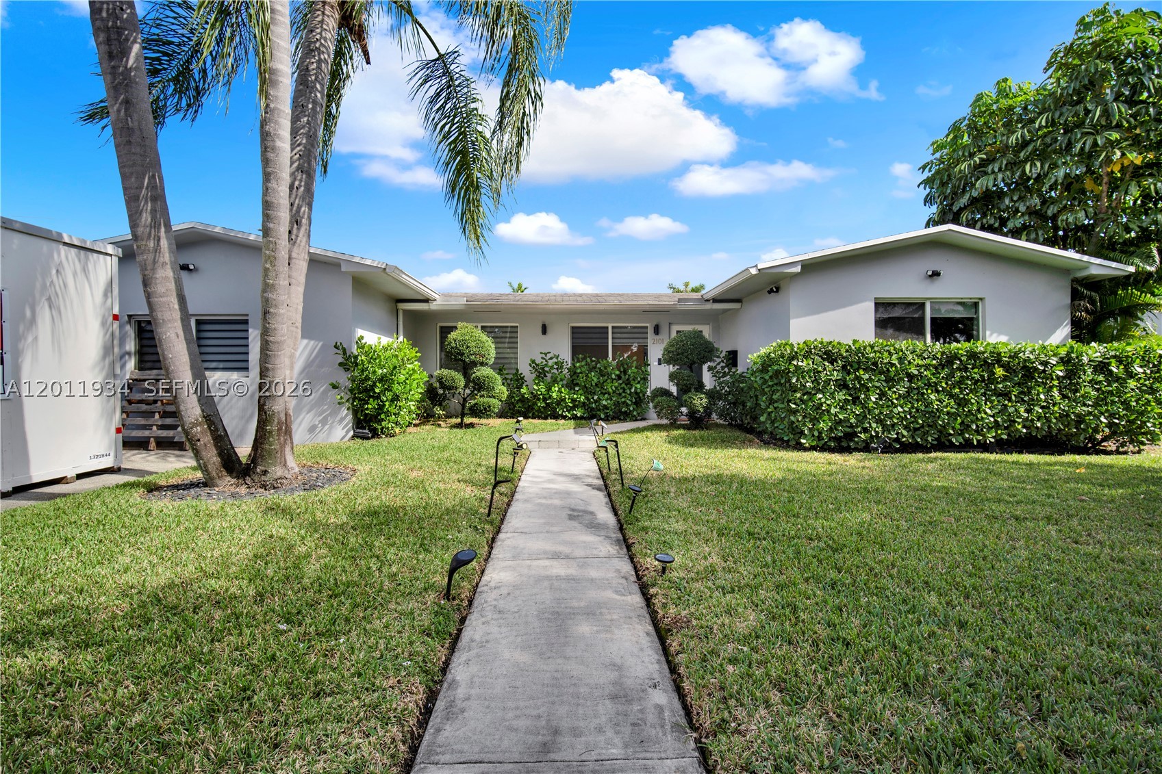HIGHLAND GARDENS - Residential