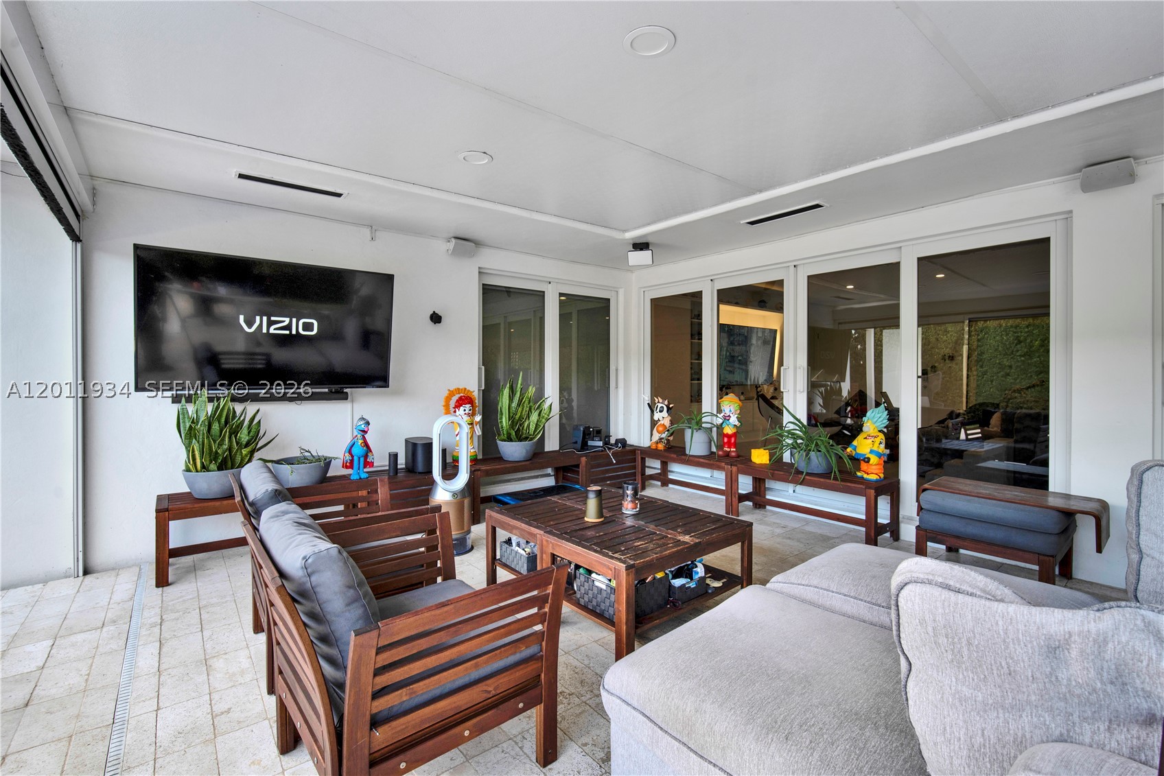HIGHLAND GARDENS - Residential
