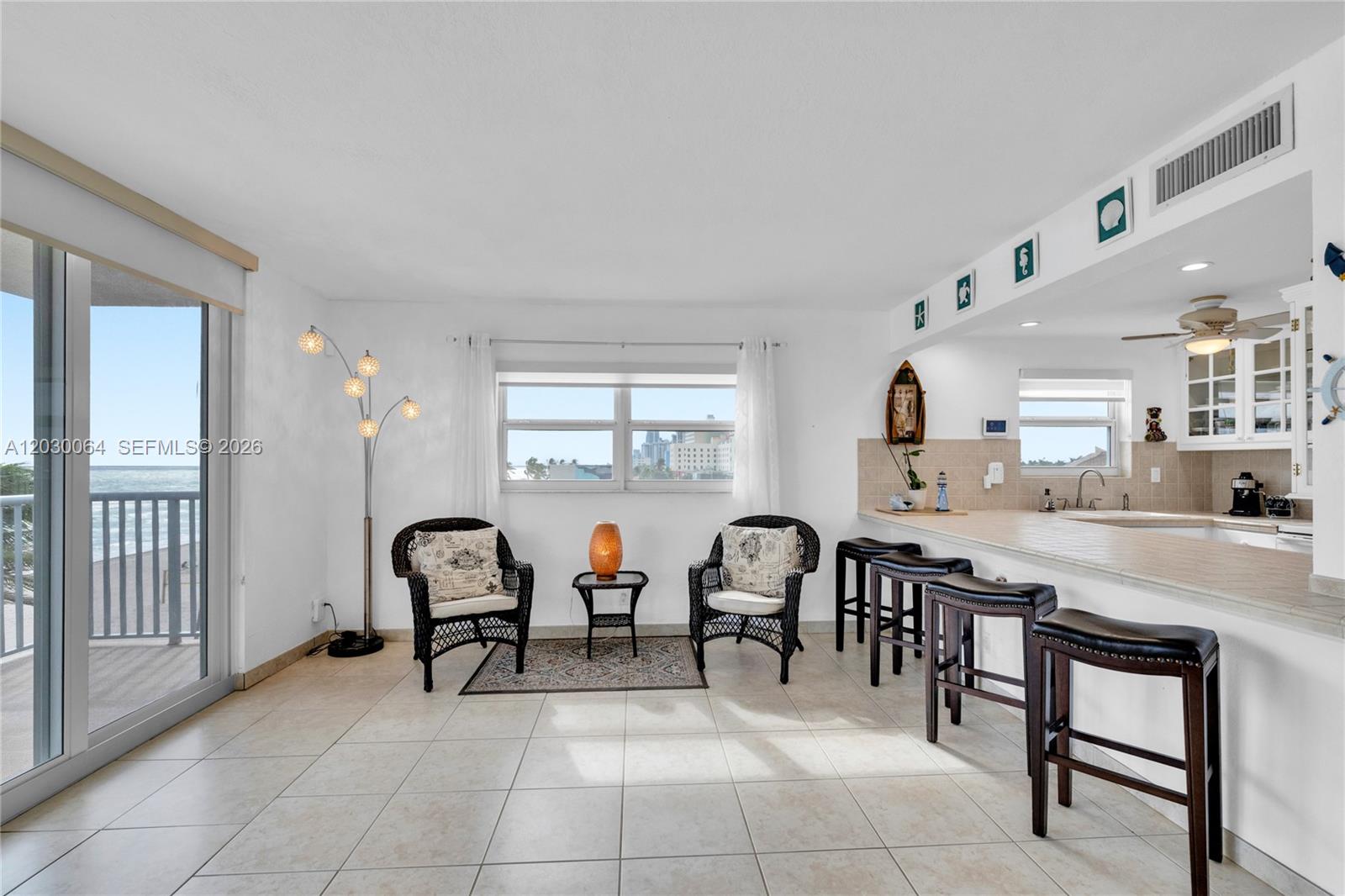 EDGEWATER BEACH TOWERS CO - Residential