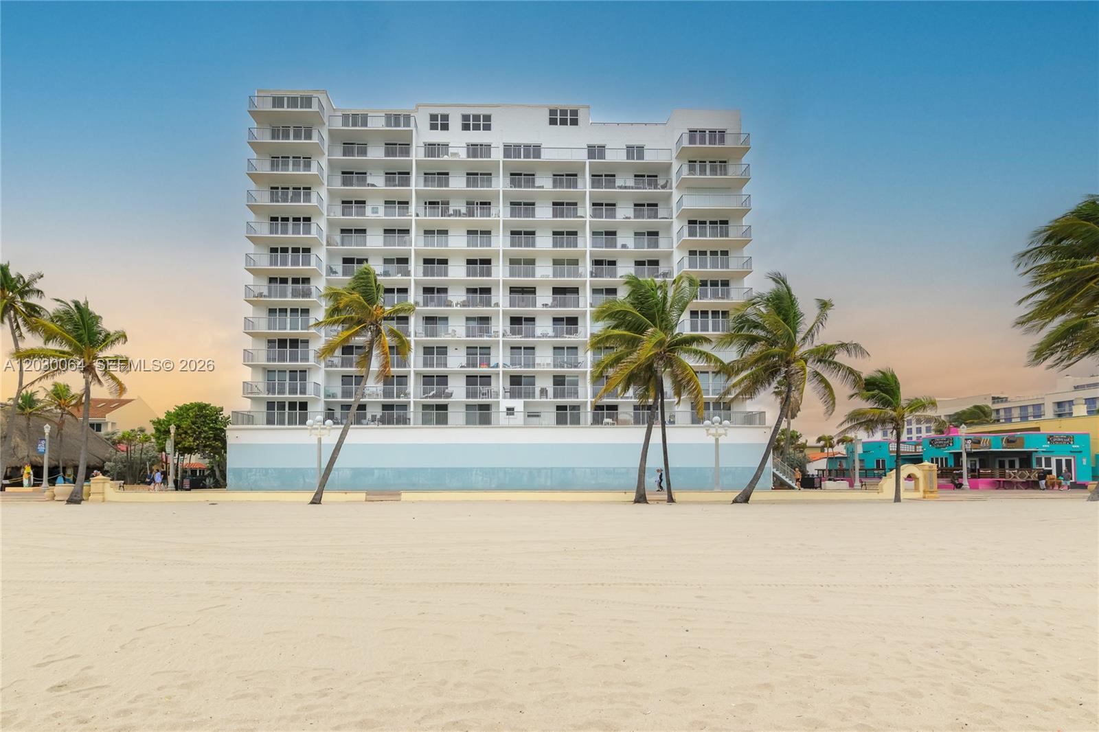 EDGEWATER BEACH TOWERS CO - Residential