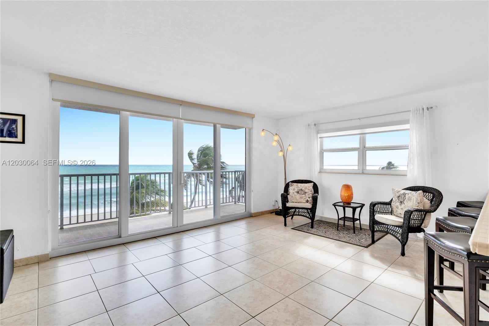 EDGEWATER BEACH TOWERS CO - Residential