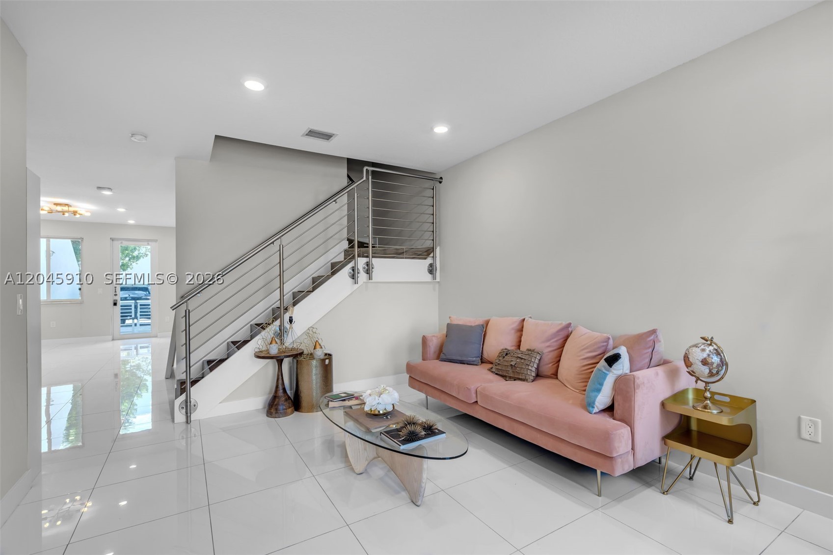 LANDMARK AT DORAL CENTRAL - Residential