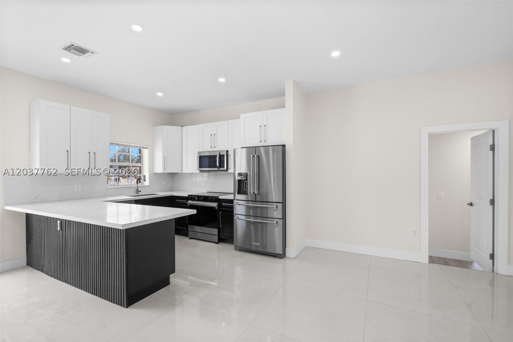 CAROL CITY CORR PL OF - Residential