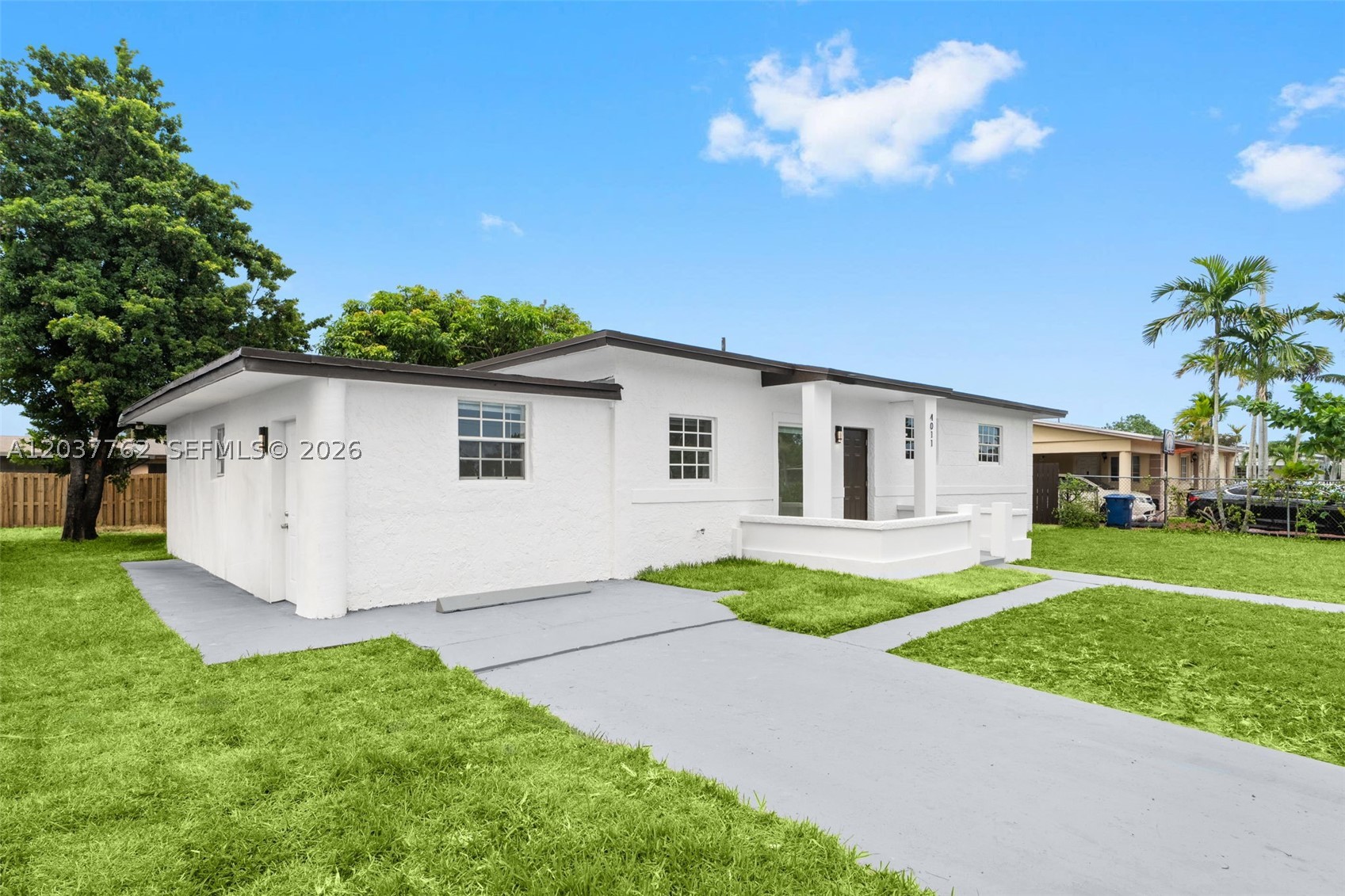 CAROL CITY CORR PL OF - Residential