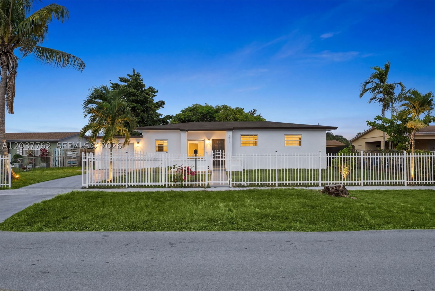 CAROL CITY CORR PL OF - Residential