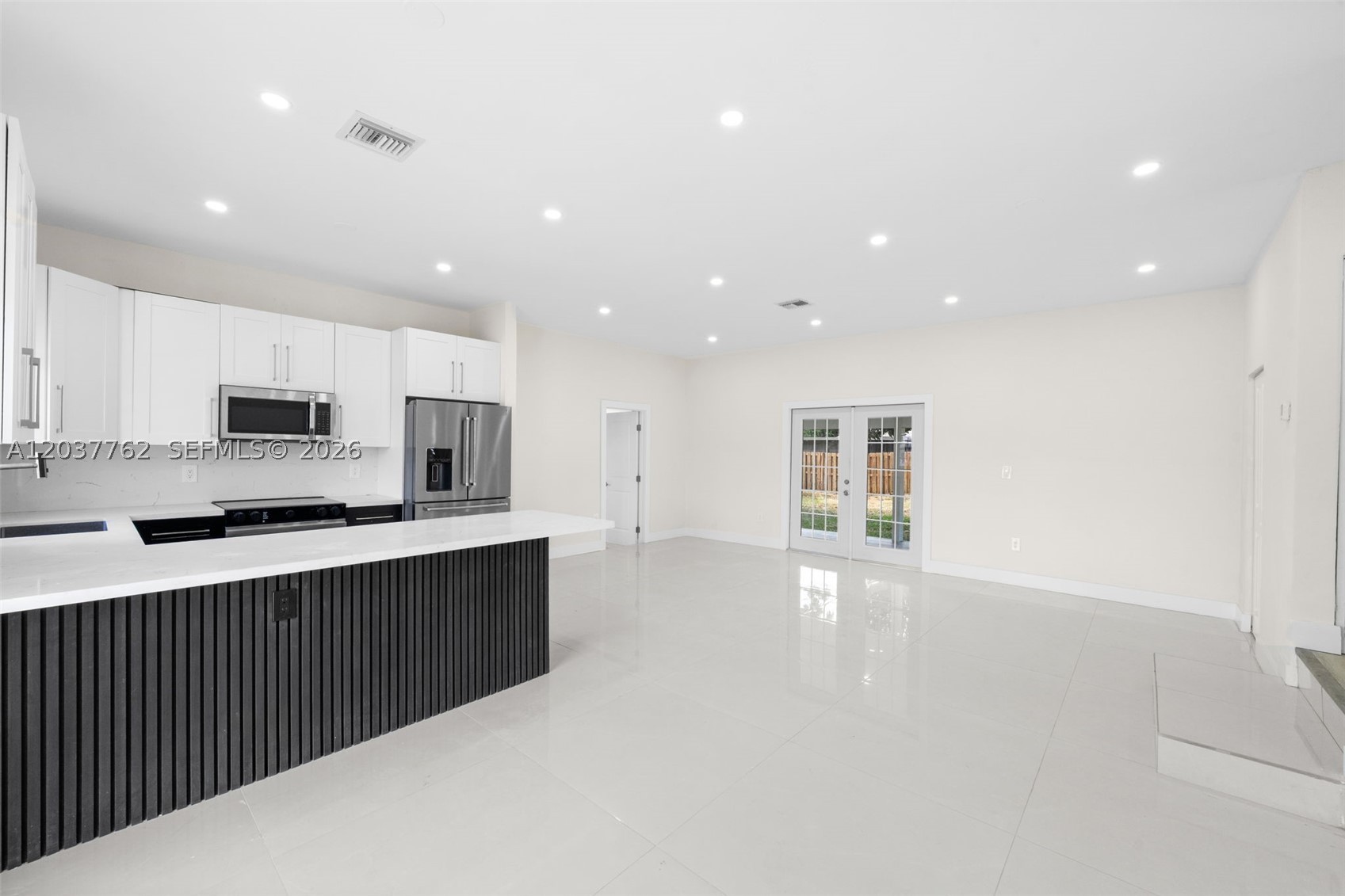 CAROL CITY CORR PL OF - Residential