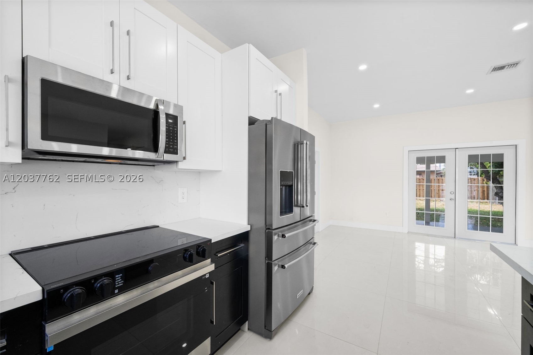 CAROL CITY CORR PL OF - Residential