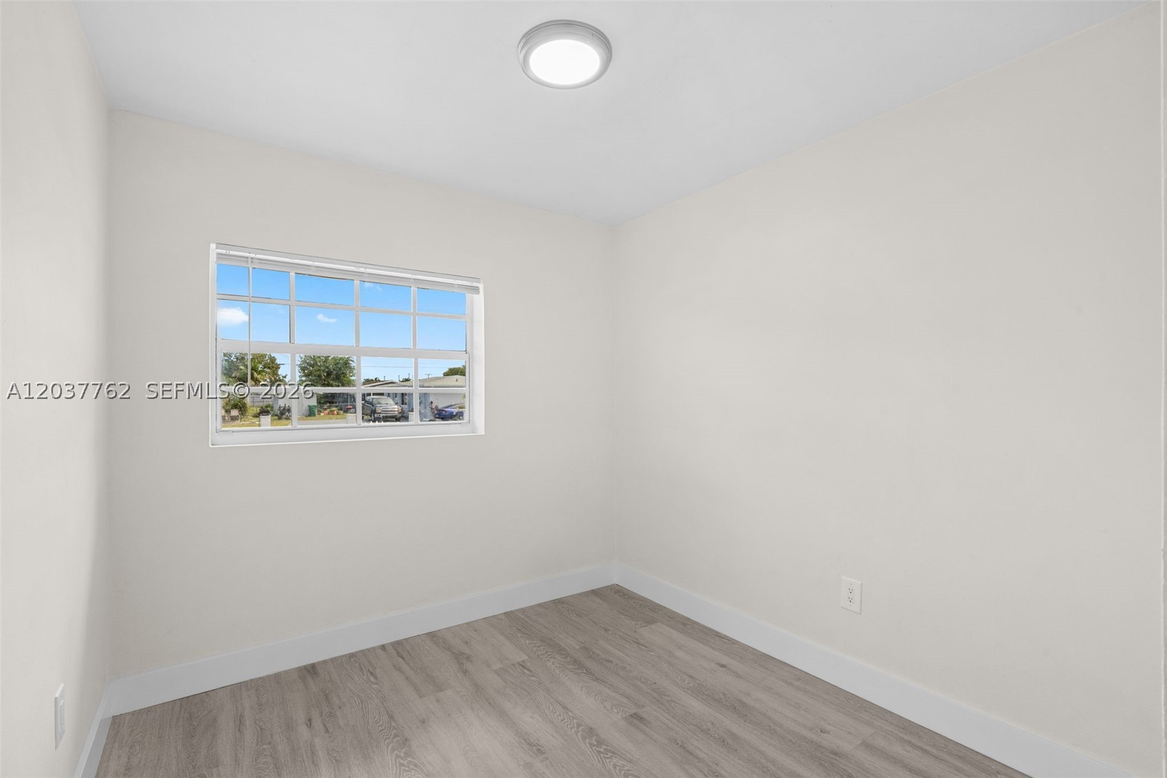 CAROL CITY CORR PL OF - Residential