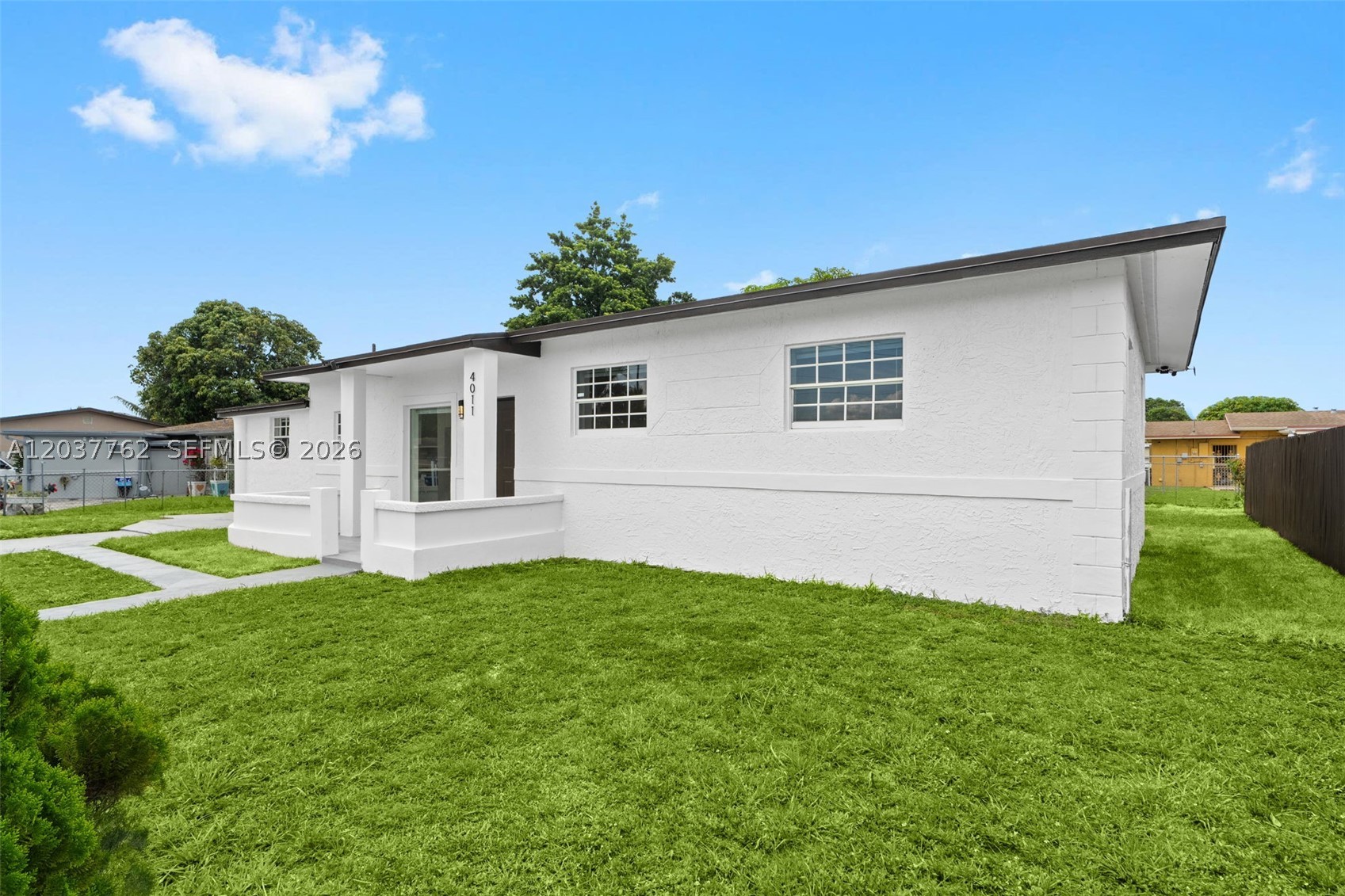 CAROL CITY CORR PL OF - Residential
