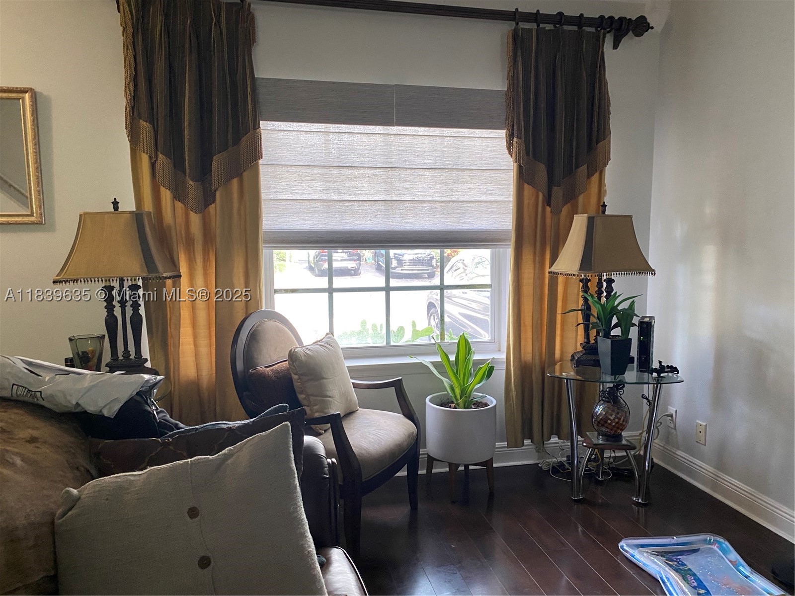 LAND SECTION 8 - Residential