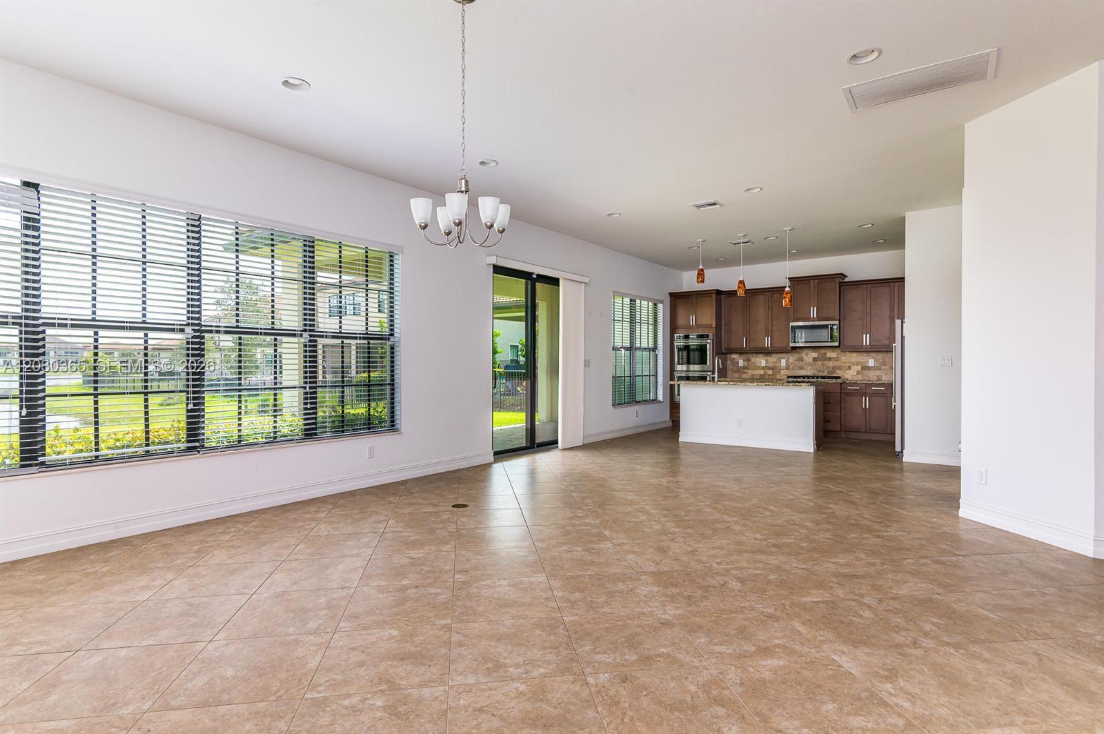 BRUSCHI PROPERTY - Residential