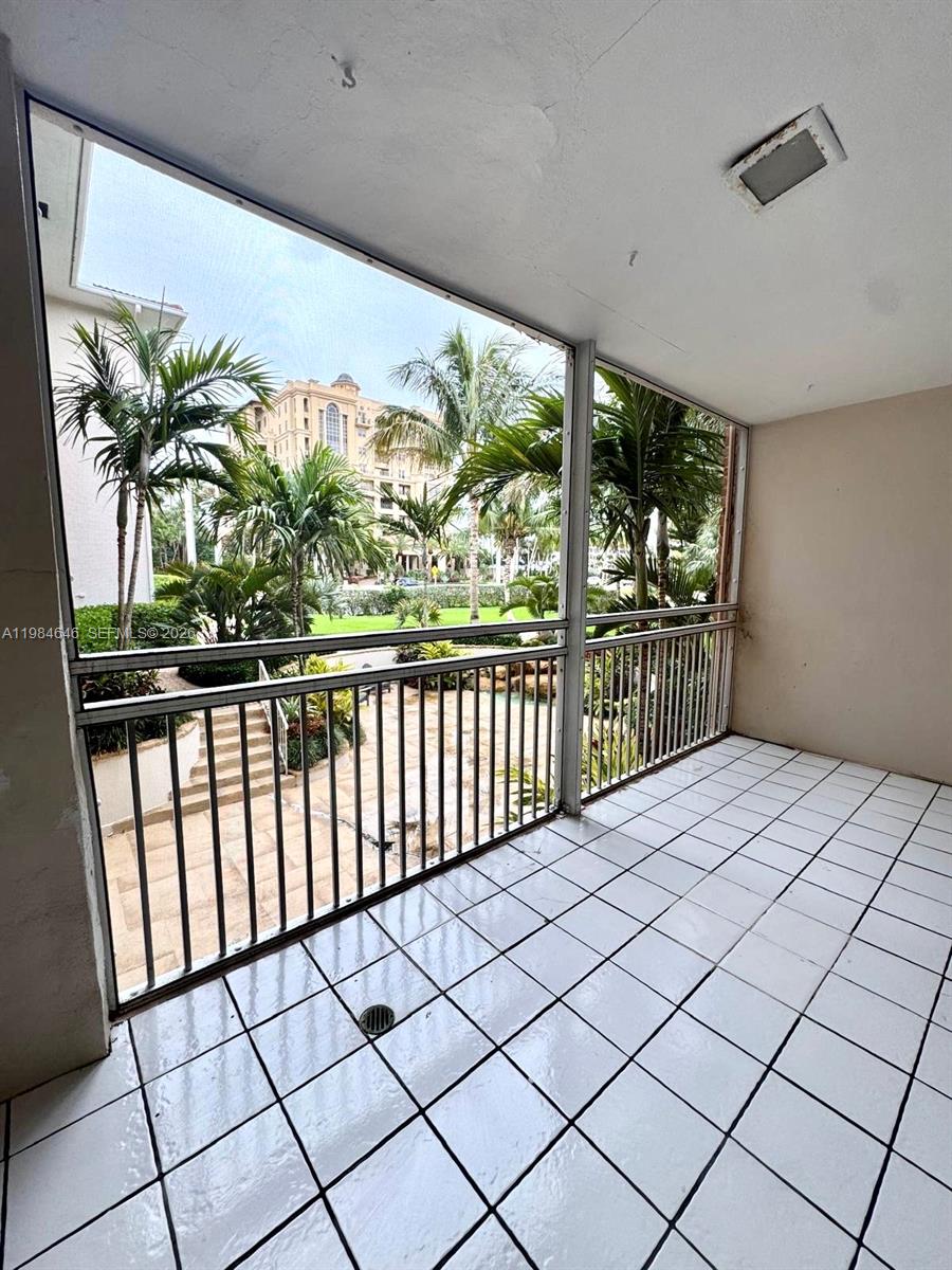 BOCA CAPRI CONDO APTS SLY - Residential