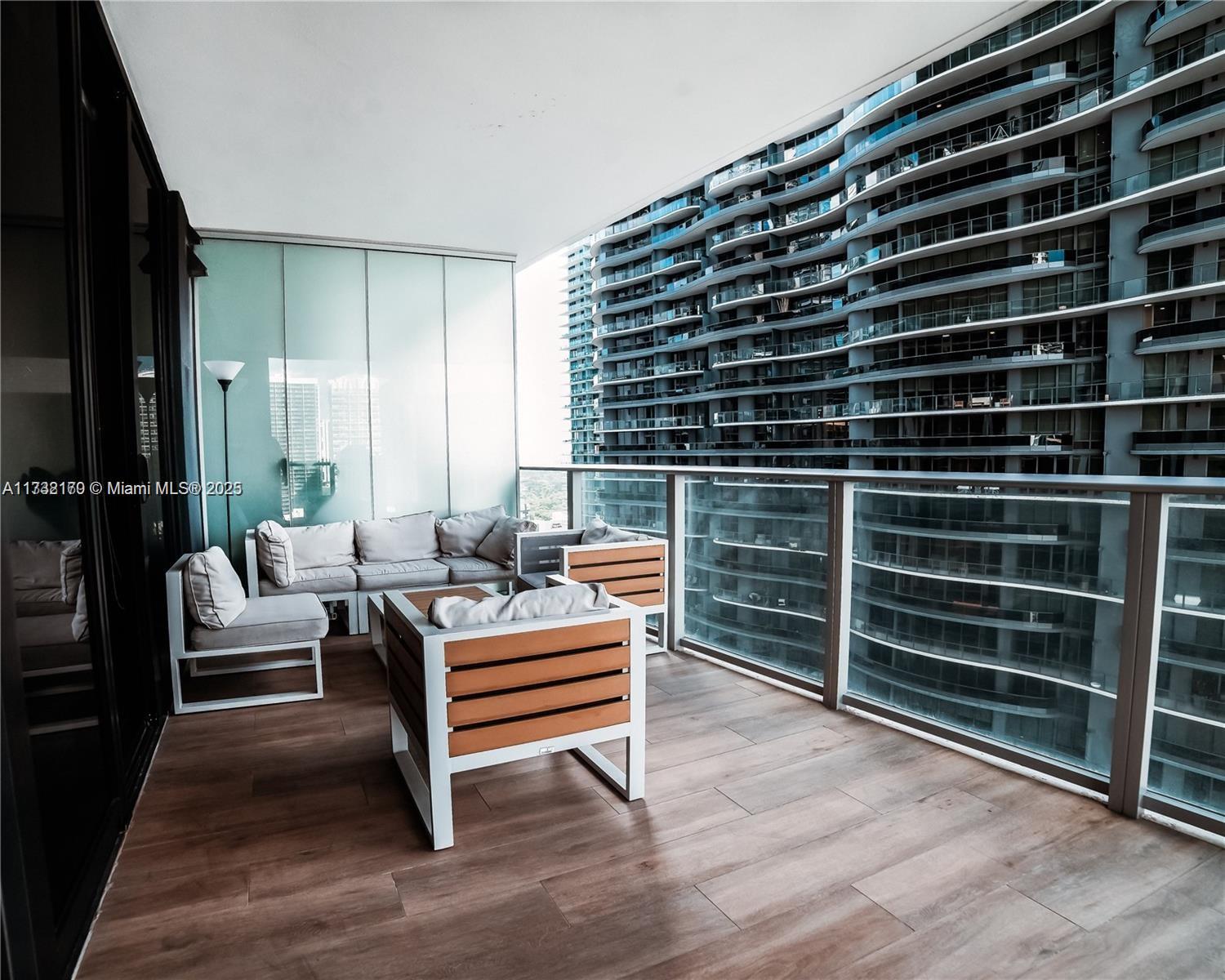 1010 BRICKELL CONDO - Residential Lease
