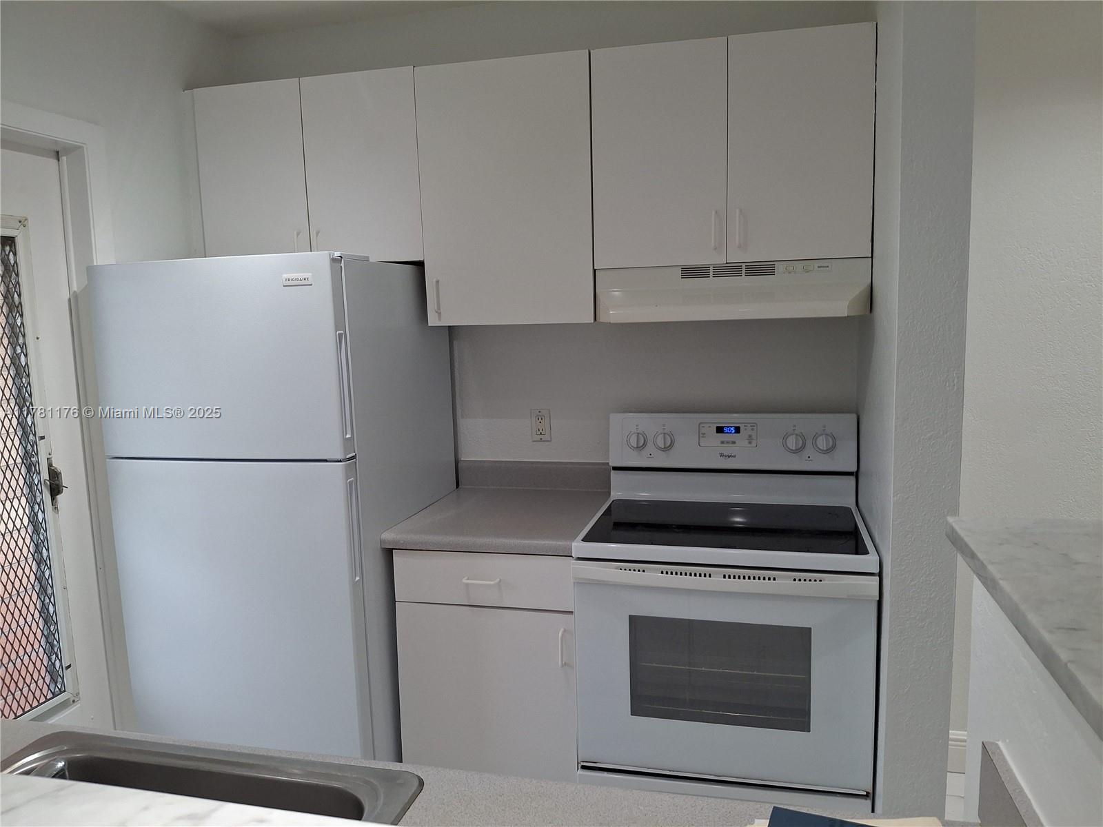 BUCKINGHAM CONDO - Residential Lease