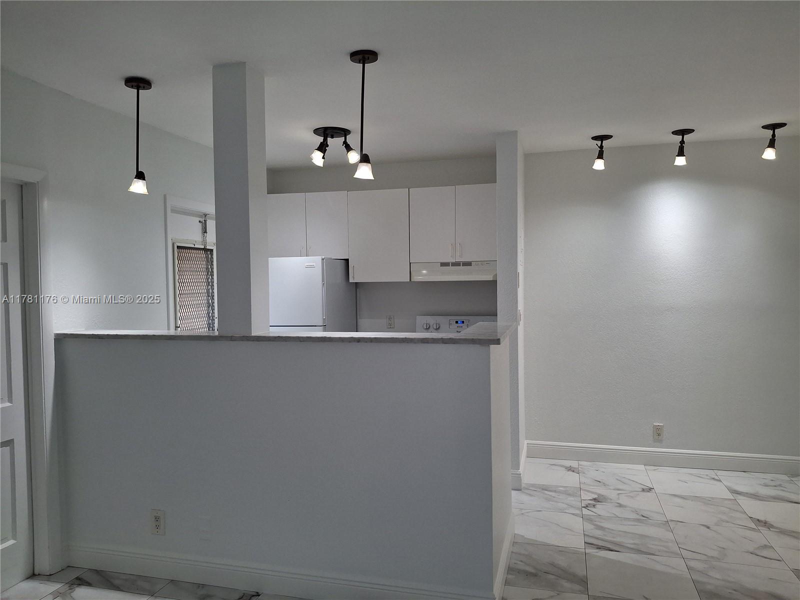 BUCKINGHAM CONDO - Residential Lease
