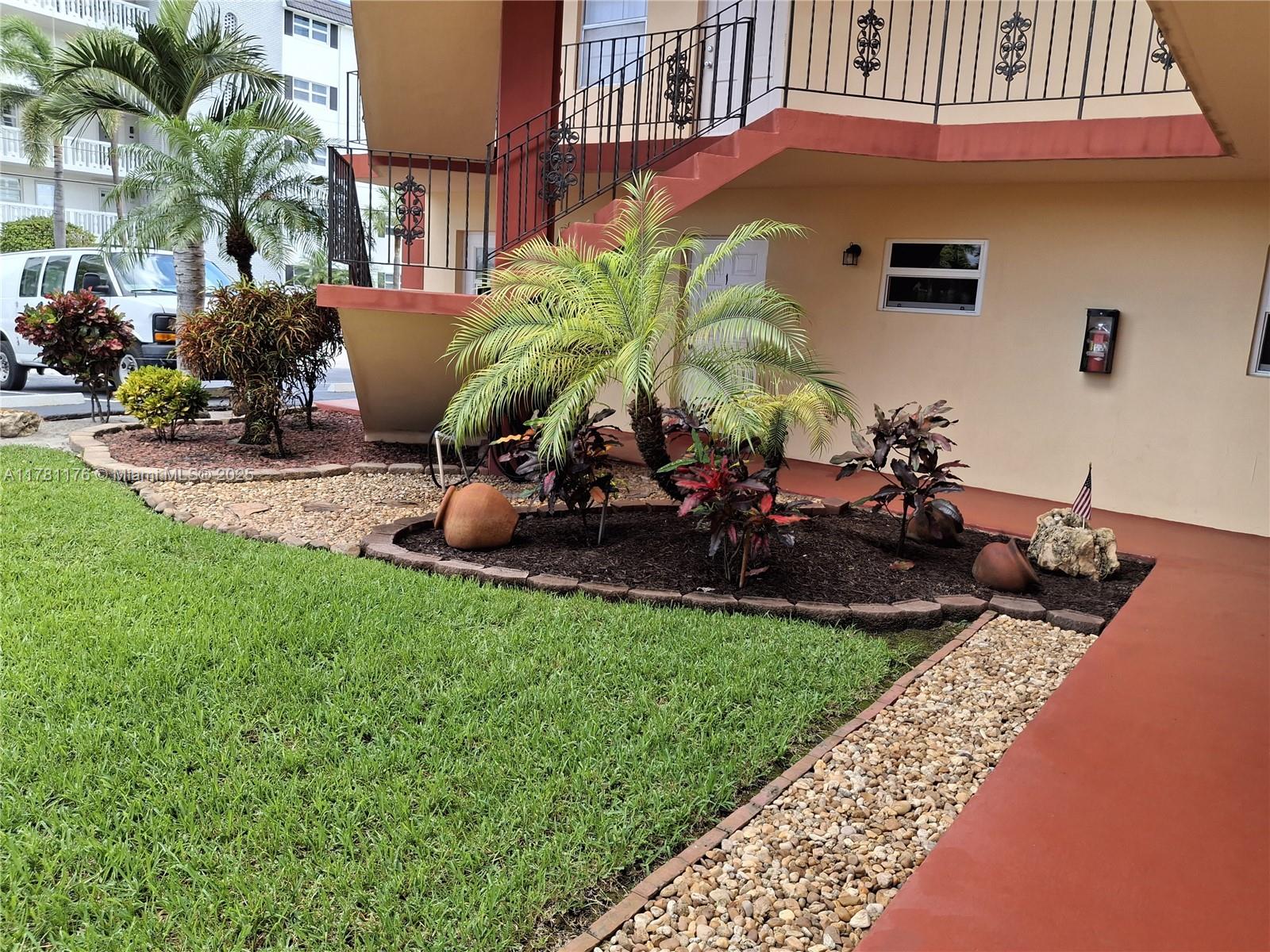 BUCKINGHAM CONDO - Residential Lease