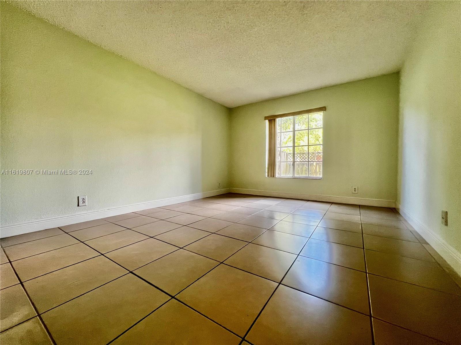 DORAL GARDENS II CONDO - Residential Lease
