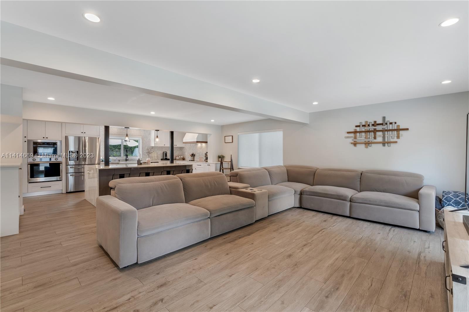 KENDAL PINES - Residential