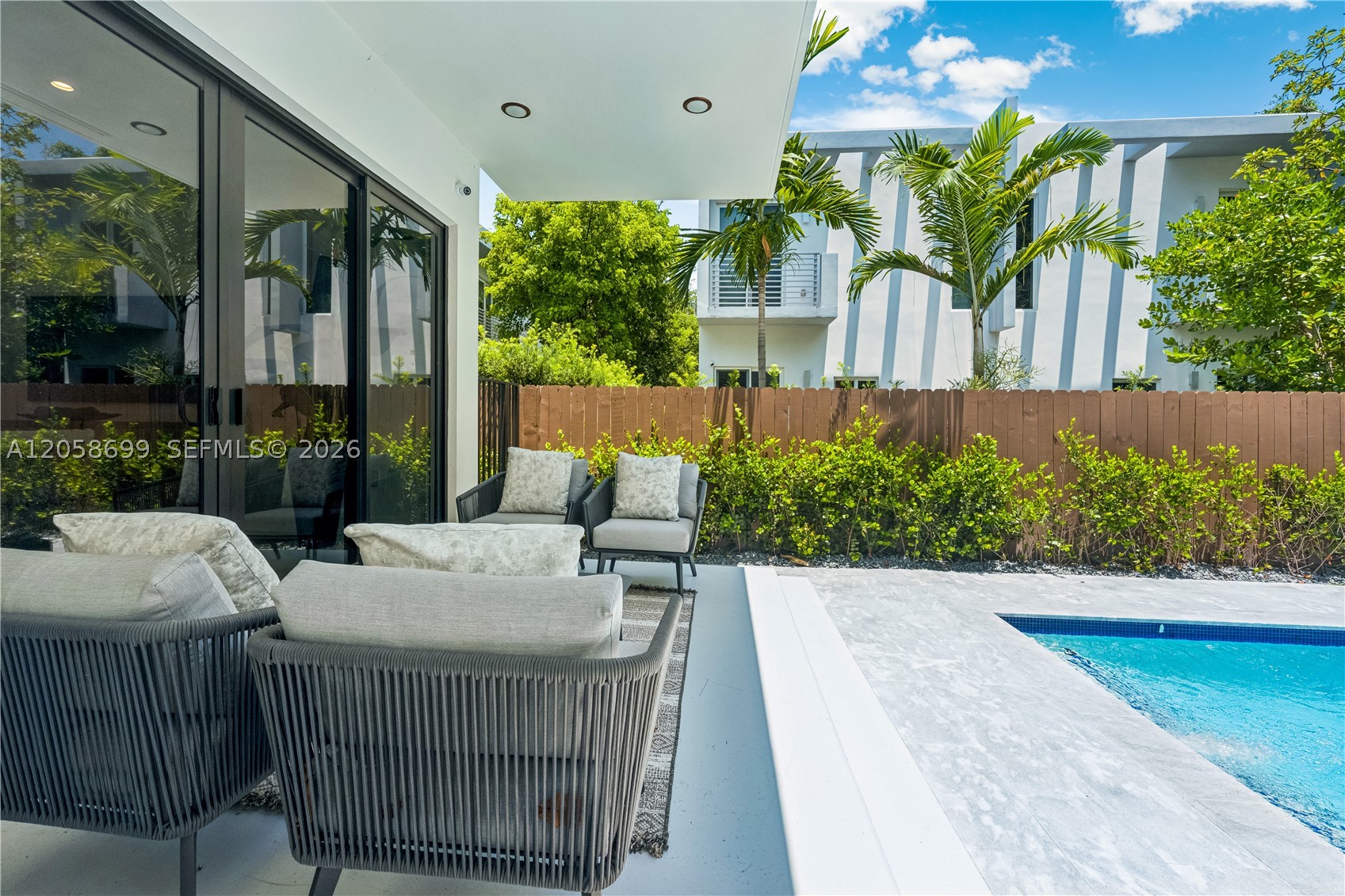 POMELO PARK - Residential