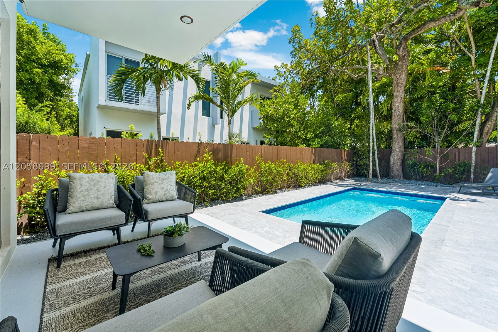 POMELO PARK - Residential