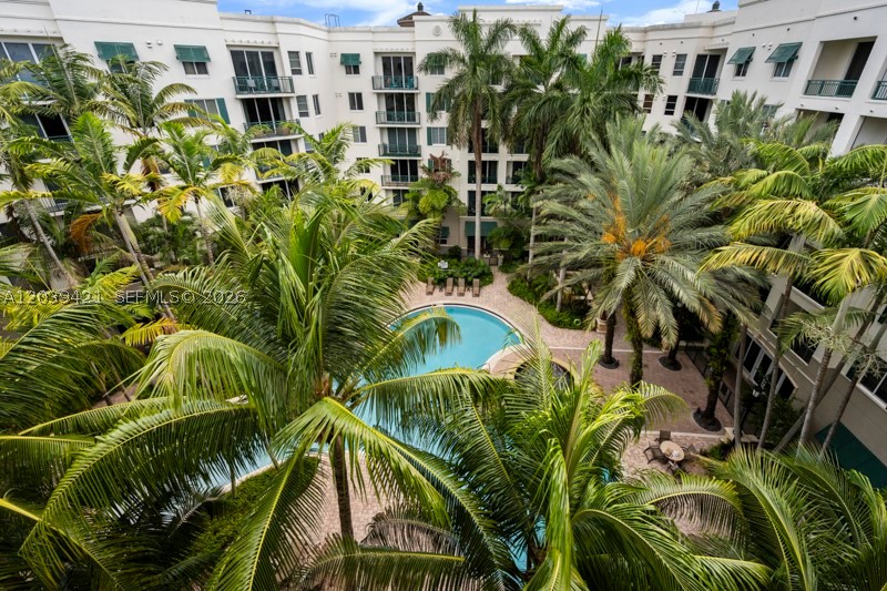 VERANDA CONDO - Residential