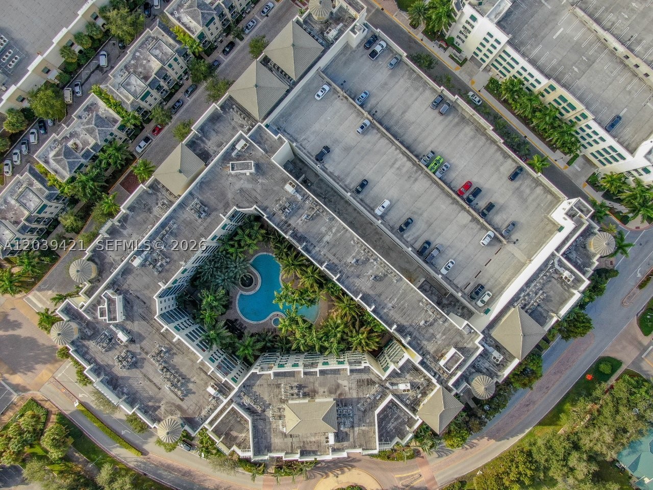 VERANDA CONDO - Residential