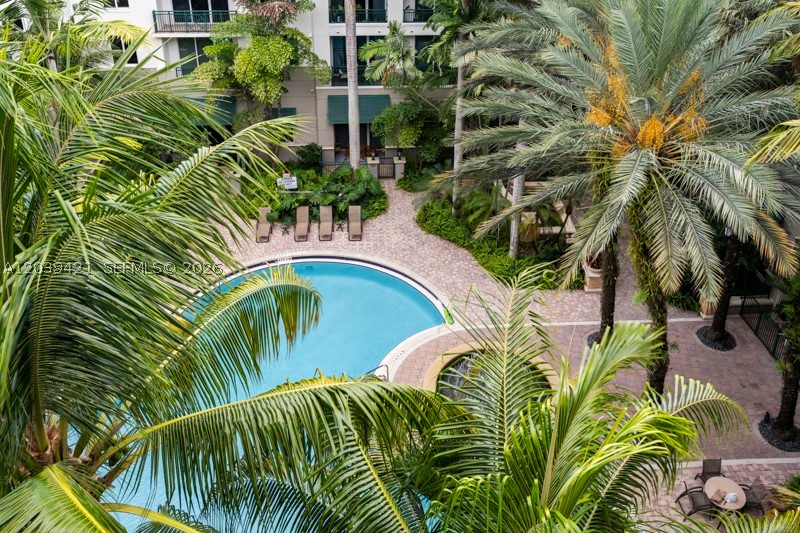 VERANDA CONDO - Residential