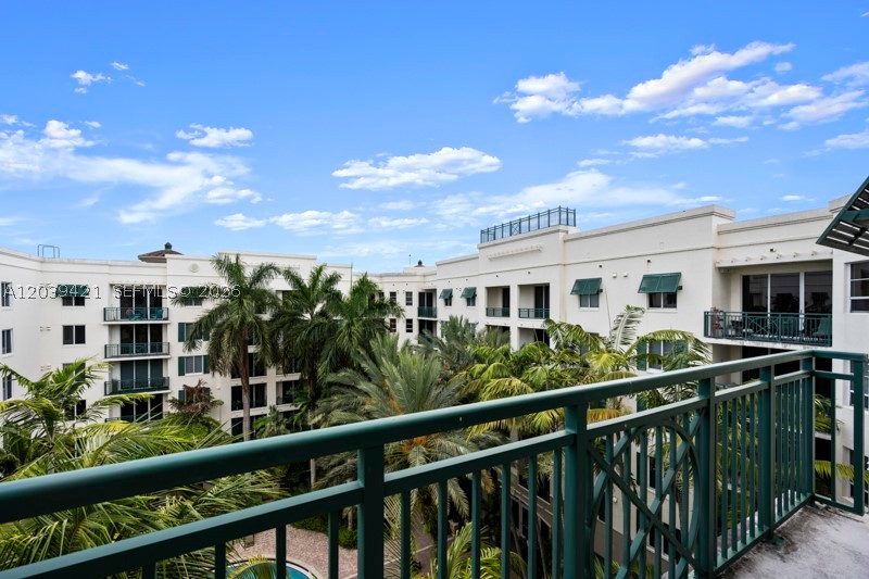 VERANDA CONDO - Residential