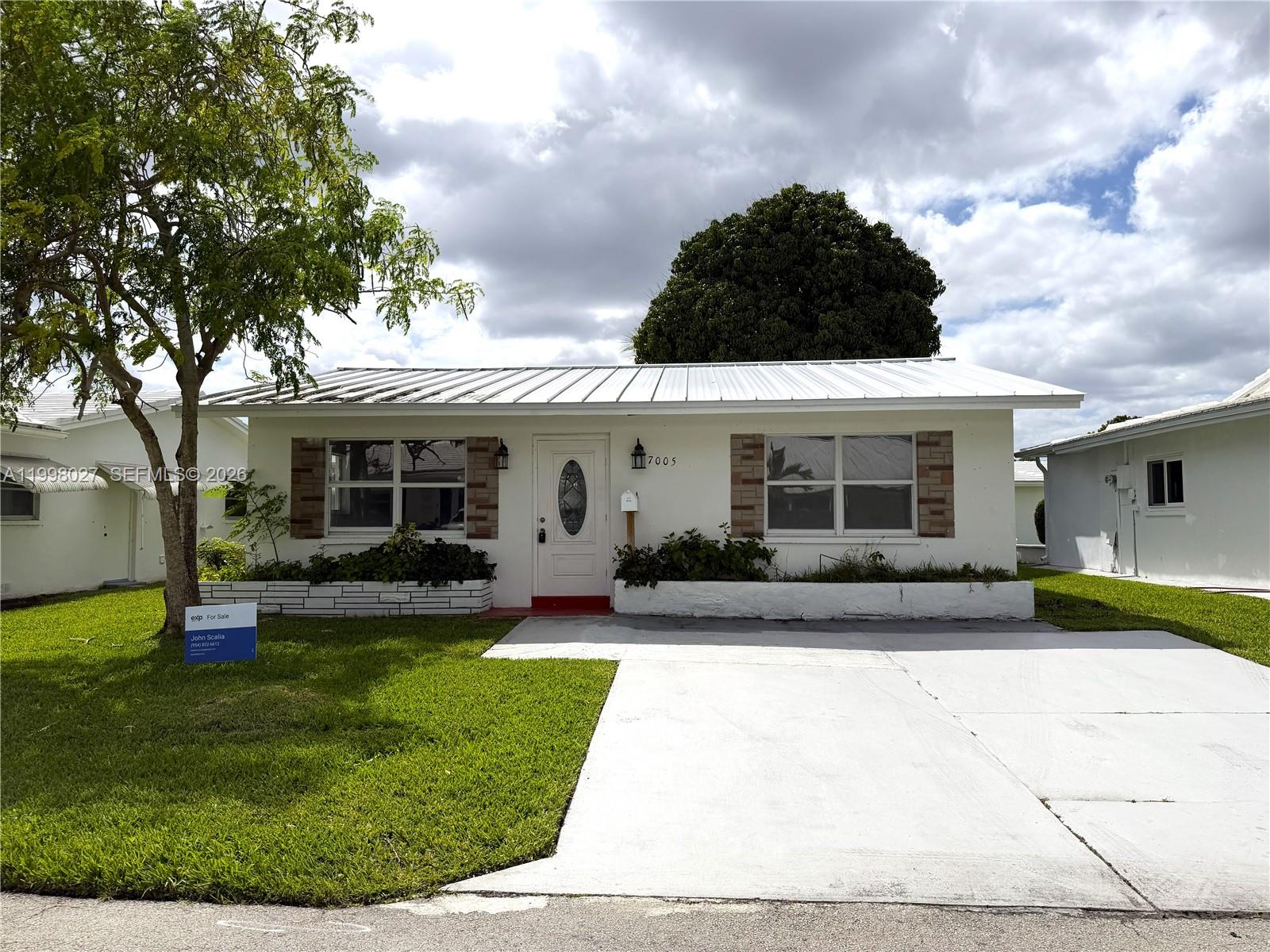 MAINLANDS OF TAMARAC LAKE - Residential
