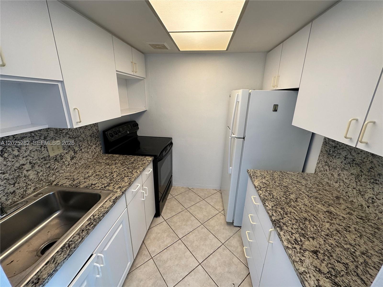 ENVOY APARTMENTS CONDOMIN - Residential