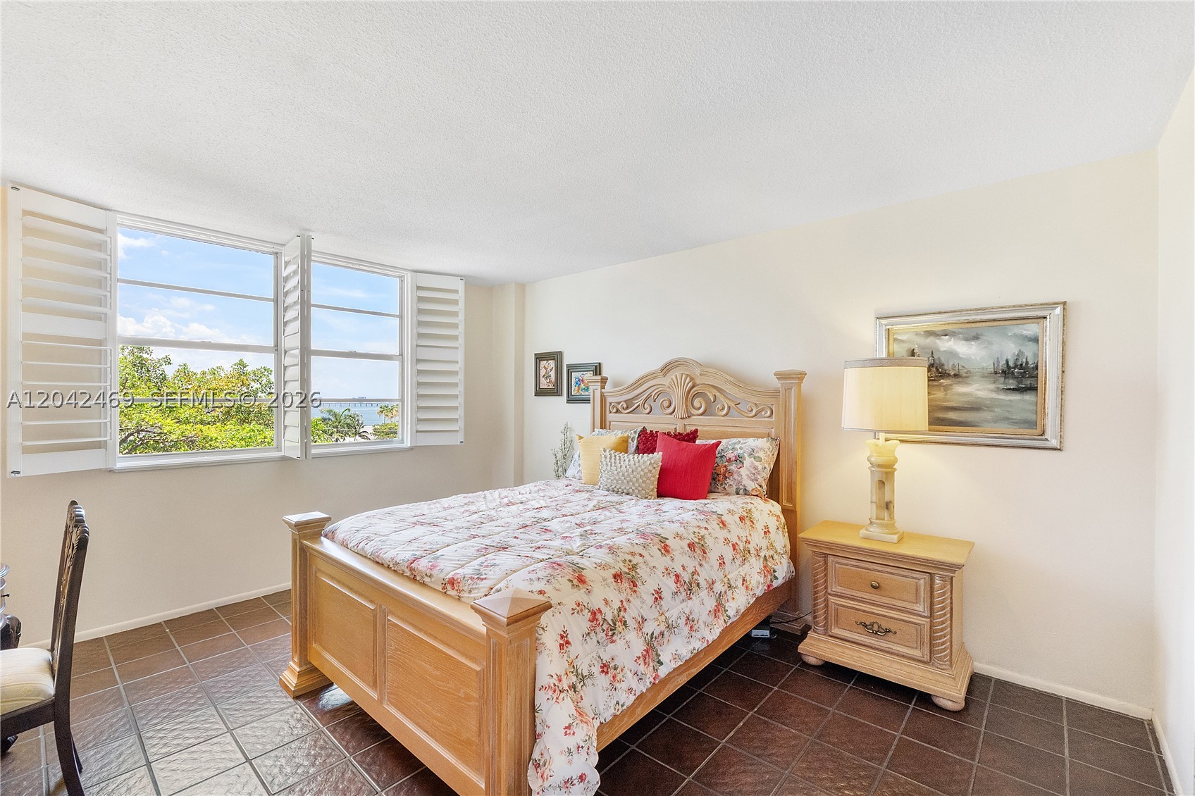 ISLAND TERRACE CONDO - Residential