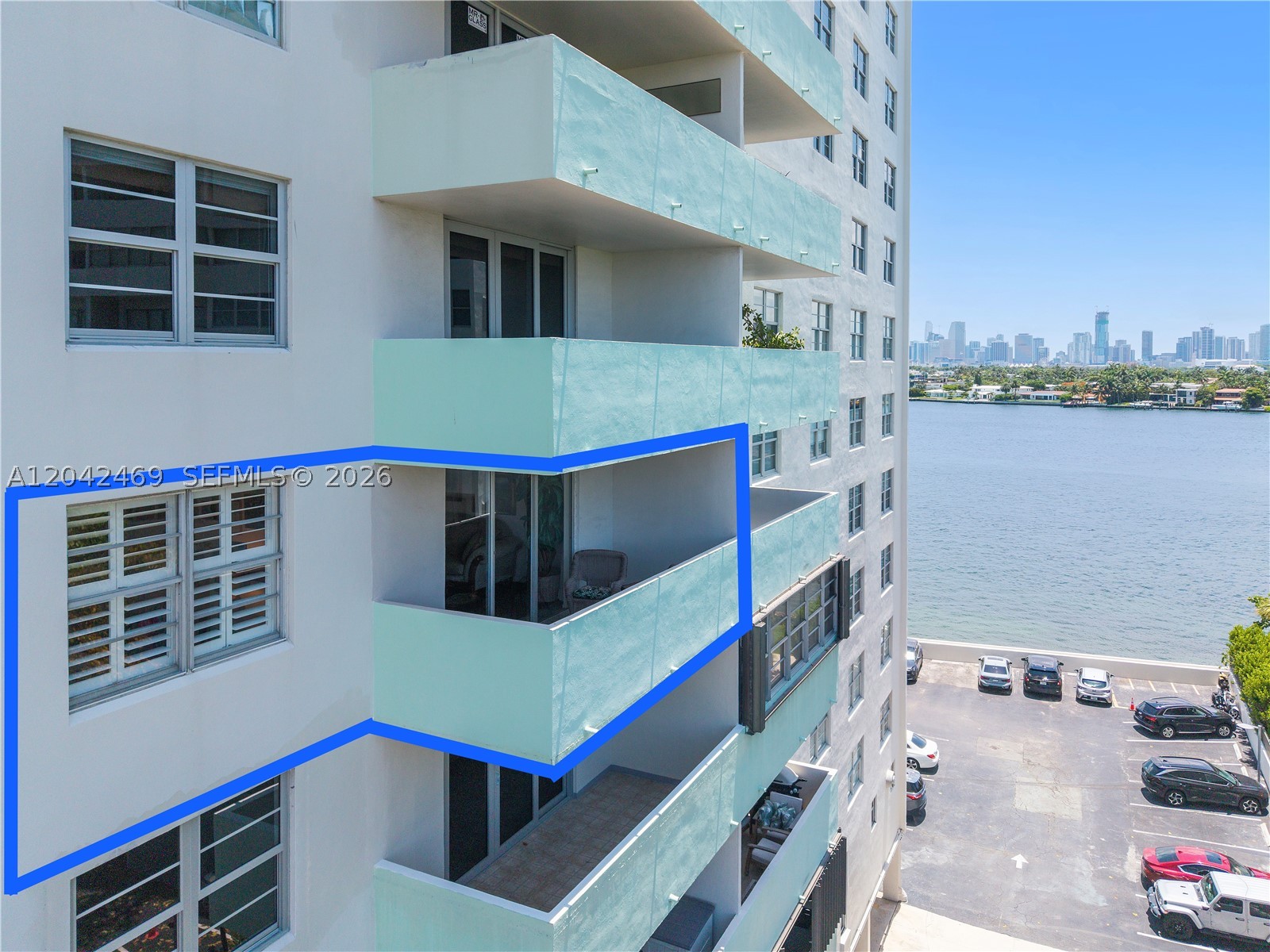 ISLAND TERRACE CONDO - Residential