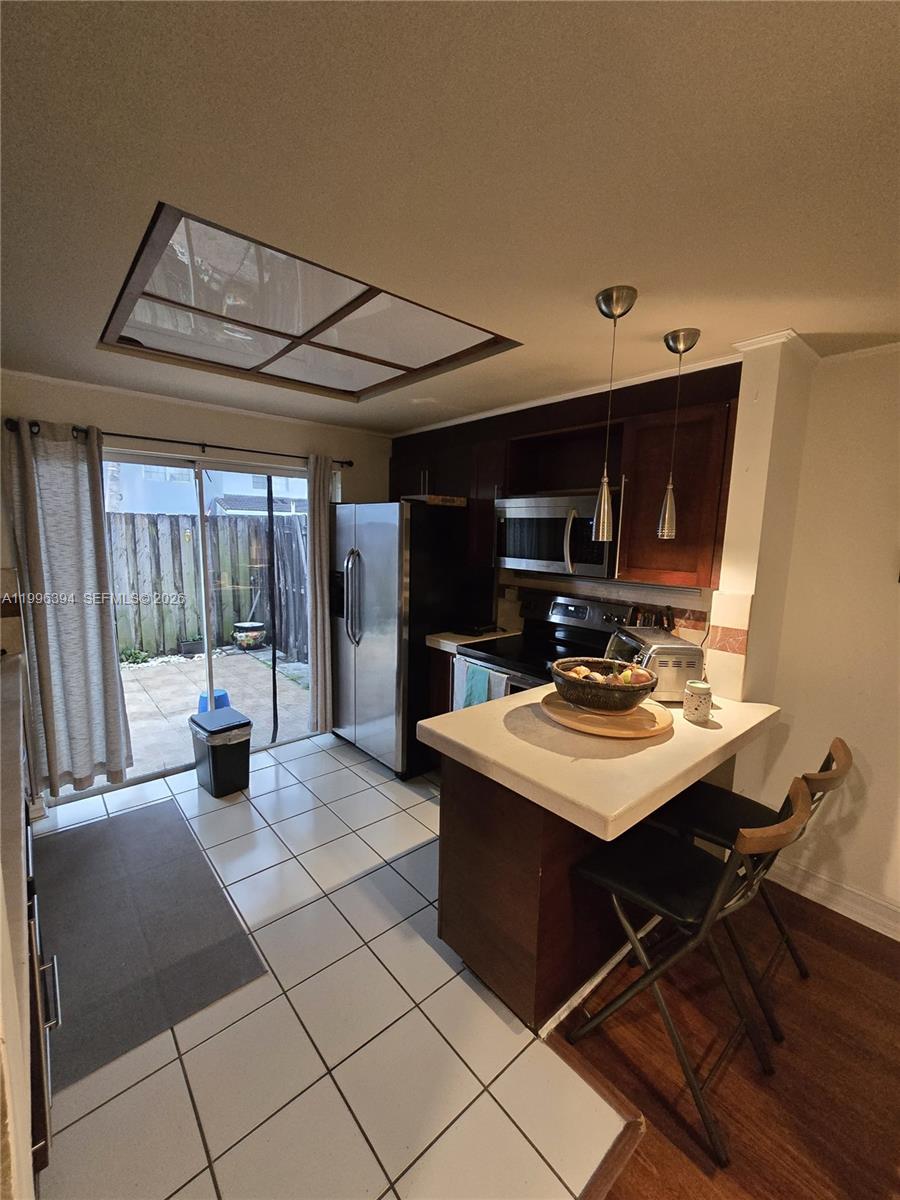 LAGO DEL REY CONDO - Residential
